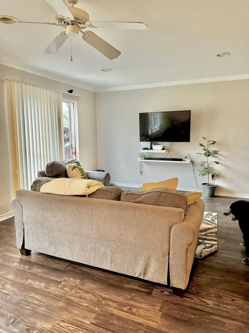 Duplex For Rent in Mc Lennan County , 2511 Pascal Court, Waco, Texas 76706, 3 Bedroom, 4 Bathroom, 2 Garage spaces, 2,700 Sqft, built in 2005, mls#21402363, Real Estate Agent in Waco, Homes For Rent in Mc Lennan county, Homes For Rent in Waco, Realtor in Waco Texas, Real Estate Brokerage Independent Realty Texas, Luminita Cordes Realtor