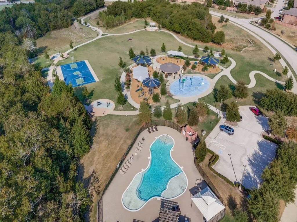 Single Family Residence For Sale in Collin County , 12109 Bonifay Court, Mc Kinney, Texas 75071, 4 Bedroom, 4 Bathroom, 2 Garage spaces, 3,114 Sqft, built in 2014, mls#21401989, Real Estate Agent in Mc Kinney, Homes For Sale in Collin county, Homes For Sale in Mc Kinney, Realtor in Mc Kinney Texas, Real Estate Brokerage Independent Realty Texas, Luminita Cordes Realtor