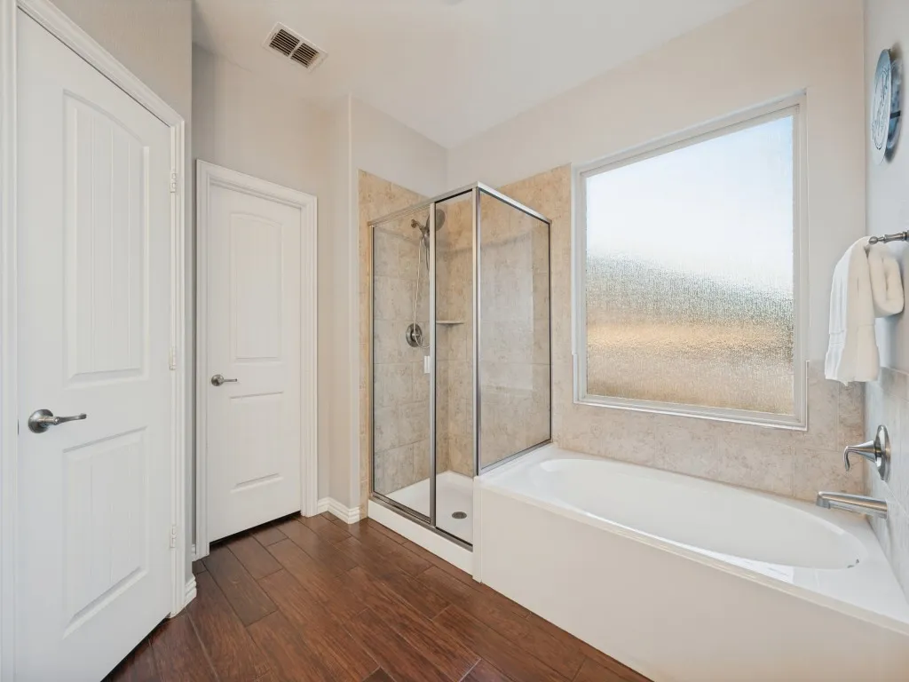 Single Family Residence For Sale in Collin County , 12109 Bonifay Court, Mc Kinney, Texas 75071, 4 Bedroom, 4 Bathroom, 2 Garage spaces, 3,114 Sqft, built in 2014, mls#21401989, Real Estate Agent in Mc Kinney, Homes For Sale in Collin county, Homes For Sale in Mc Kinney, Realtor in Mc Kinney Texas, Real Estate Brokerage Independent Realty Texas, Luminita Cordes Realtor