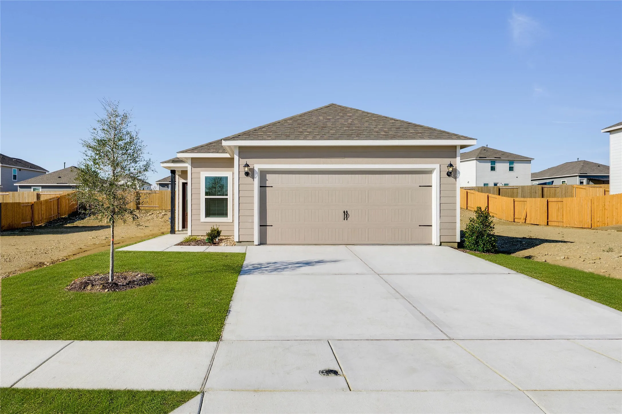 Single Family Residence For Sale in Denton County , 8404 White Wolf Trail, Ponder, Texas 76259, 3 Bedroom, 2 Bathroom, 2 Garage spaces, 1,301 Sqft, built in 2025, mls#21402368, Real Estate Agent in Ponder, Homes For Sale in Denton county, Homes For Sale in Ponder, Realtor in Ponder Texas, Real Estate Brokerage Independent Realty Texas, Luminita Cordes Realtor