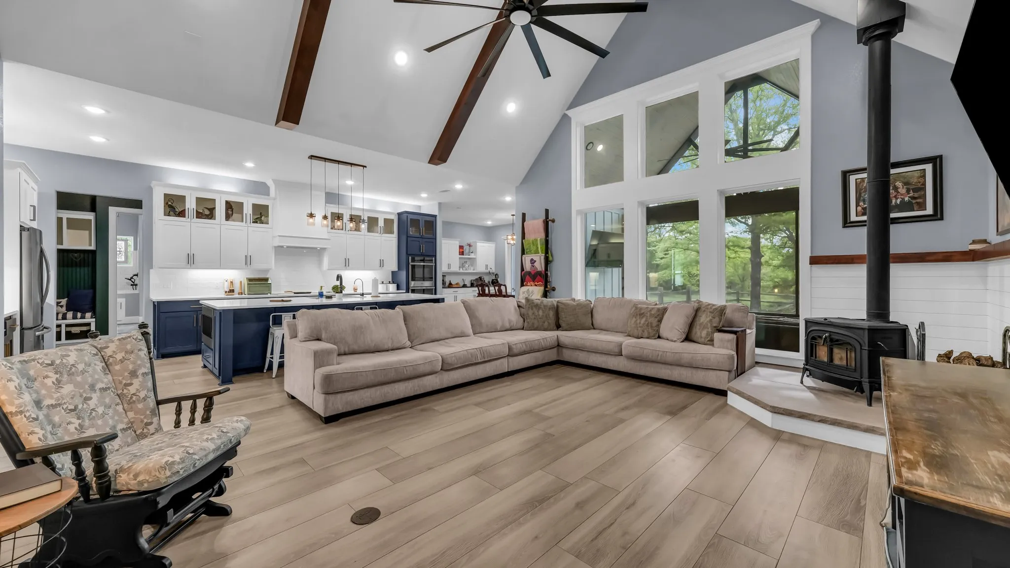 Single Family Residence For Sale in Parker County , 1098 Paradise Parkway, Poolville, Texas 76487, 4 Bedroom, 3 Bathroom, 3 Garage spaces, 3,041 Sqft, built in 2022, mls#21402170, Real Estate Agent in Poolville, Homes For Sale in Parker county, Homes For Sale in Poolville, Realtor in Poolville Texas, Real Estate Brokerage Independent Realty Texas, Luminita Cordes Realtor