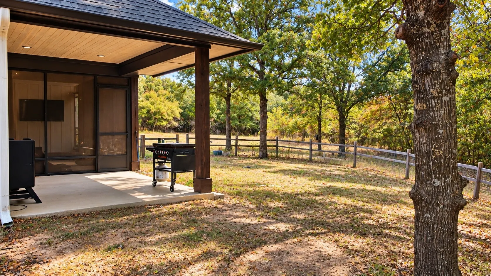 Single Family Residence For Sale in Parker County , 1098 Paradise Parkway, Poolville, Texas 76487, 4 Bedroom, 3 Bathroom, 3 Garage spaces, 3,041 Sqft, built in 2022, mls#21402170, Real Estate Agent in Poolville, Homes For Sale in Parker county, Homes For Sale in Poolville, Realtor in Poolville Texas, Real Estate Brokerage Independent Realty Texas, Luminita Cordes Realtor