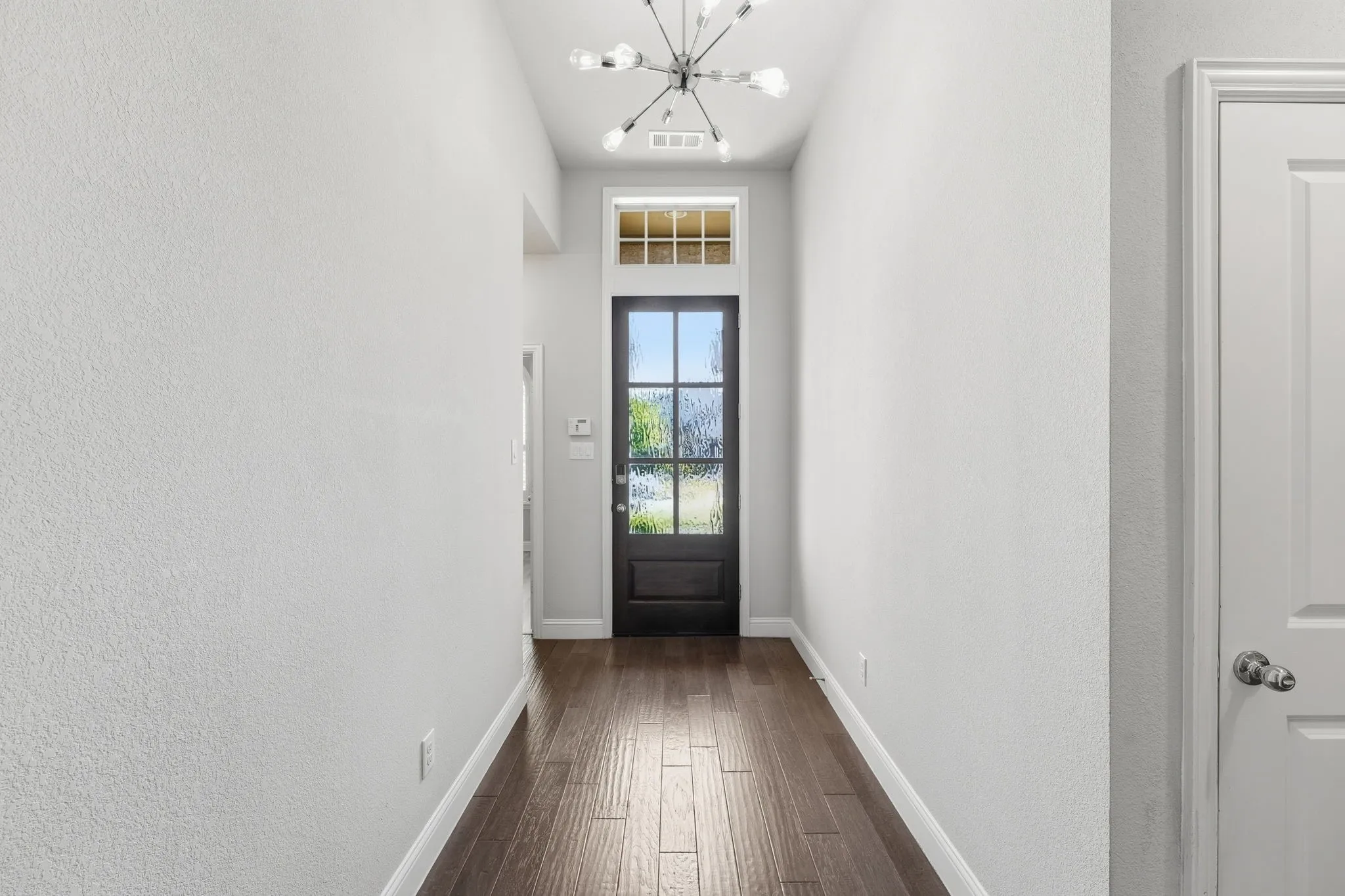 Single Family Residence For Rent in Denton County , 5117 Ember Place, Little Elm, Texas 76227, 3 Bedroom, 3 Bathroom, 2 Garage spaces, 2,245 Sqft, built in 2017, mls#21401283, Real Estate Agent in Little Elm, Homes For Rent in Denton county, Homes For Rent in Little Elm, Realtor in Little Elm Texas, Real Estate Brokerage Independent Realty Texas, Luminita Cordes Realtor