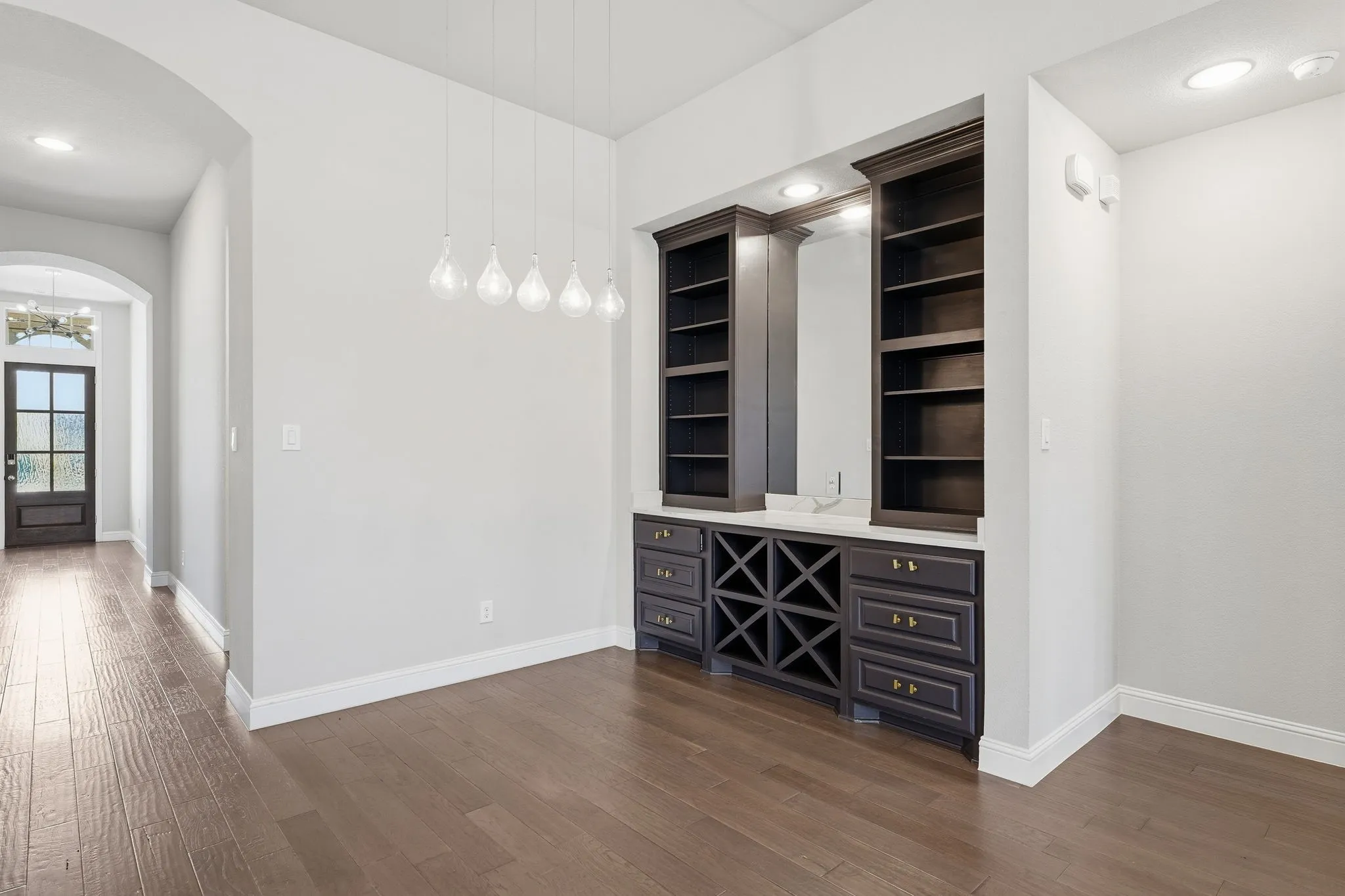 Single Family Residence For Rent in Denton County , 5117 Ember Place, Little Elm, Texas 76227, 3 Bedroom, 3 Bathroom, 2 Garage spaces, 2,245 Sqft, built in 2017, mls#21401283, Real Estate Agent in Little Elm, Homes For Rent in Denton county, Homes For Rent in Little Elm, Realtor in Little Elm Texas, Real Estate Brokerage Independent Realty Texas, Luminita Cordes Realtor
