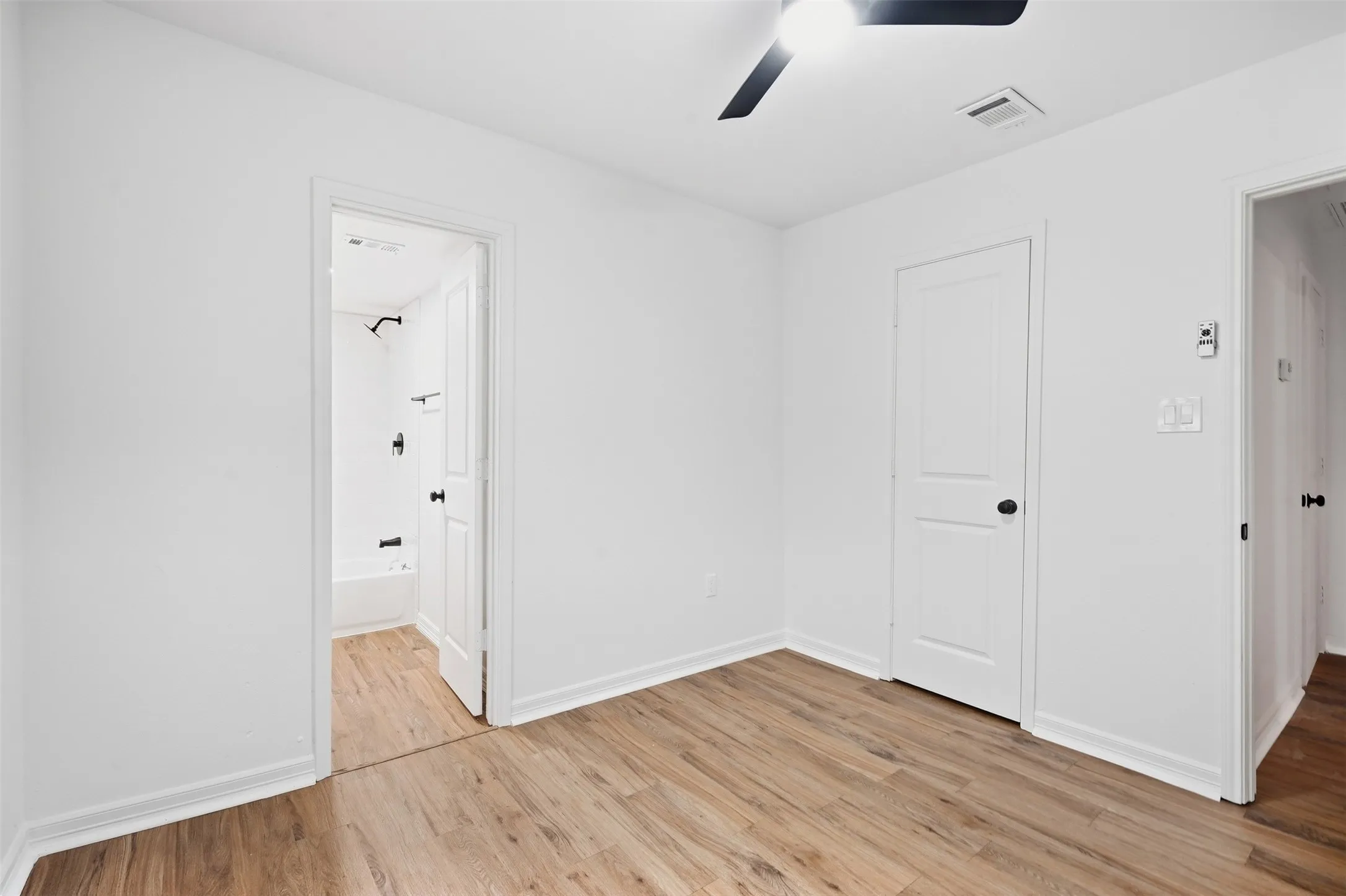 Single Family Residence For Sale in Grayson County , 920 E Chaffin Street, Sherman, Texas 75090, 3 Bedroom, 2 Bathroom, Garage spaces, 1,056 Sqft, built in 1946, mls#21402113, Real Estate Agent in Sherman, Homes For Sale in Grayson county, Homes For Sale in Sherman, Realtor in Sherman Texas, Real Estate Brokerage Independent Realty Texas, Luminita Cordes Realtor