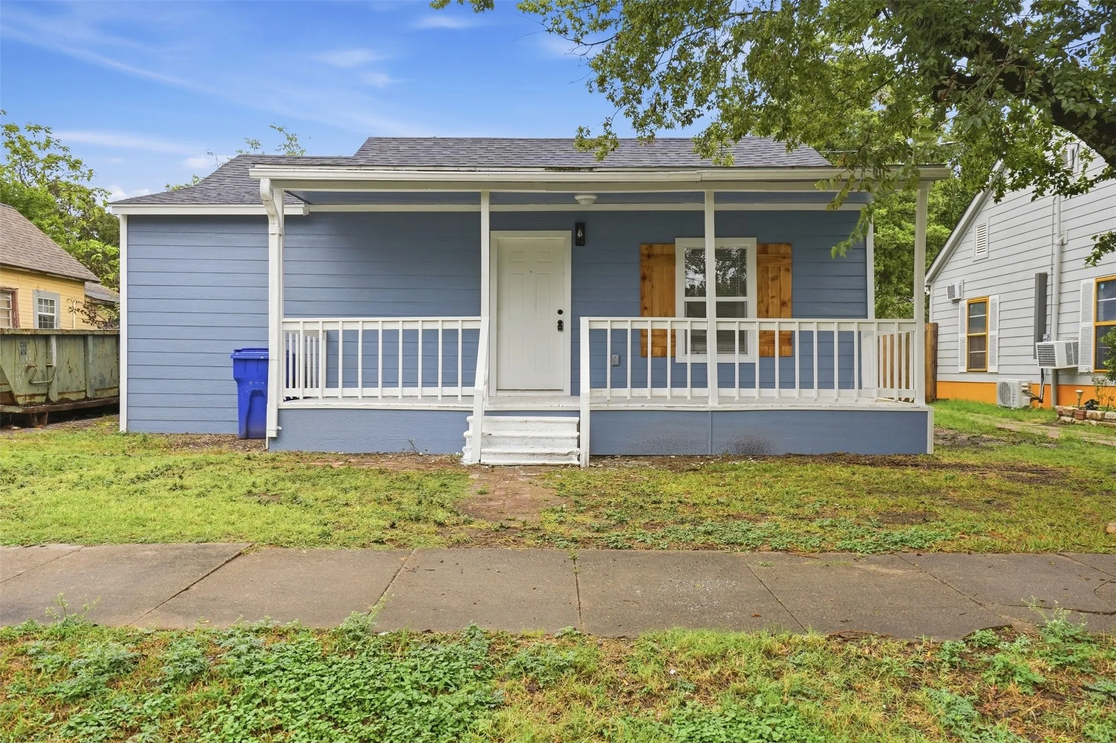 Single Family Residence For Sale in Grayson County , 920 E Chaffin Street, Sherman, Texas 75090, 3 Bedroom, 2 Bathroom, Garage spaces, 1,056 Sqft, built in 1946, mls#21402113, Real Estate Agent in Sherman, Homes For Sale in Grayson county, Homes For Sale in Sherman, Realtor in Sherman Texas, Real Estate Brokerage Independent Realty Texas, Luminita Cordes Realtor