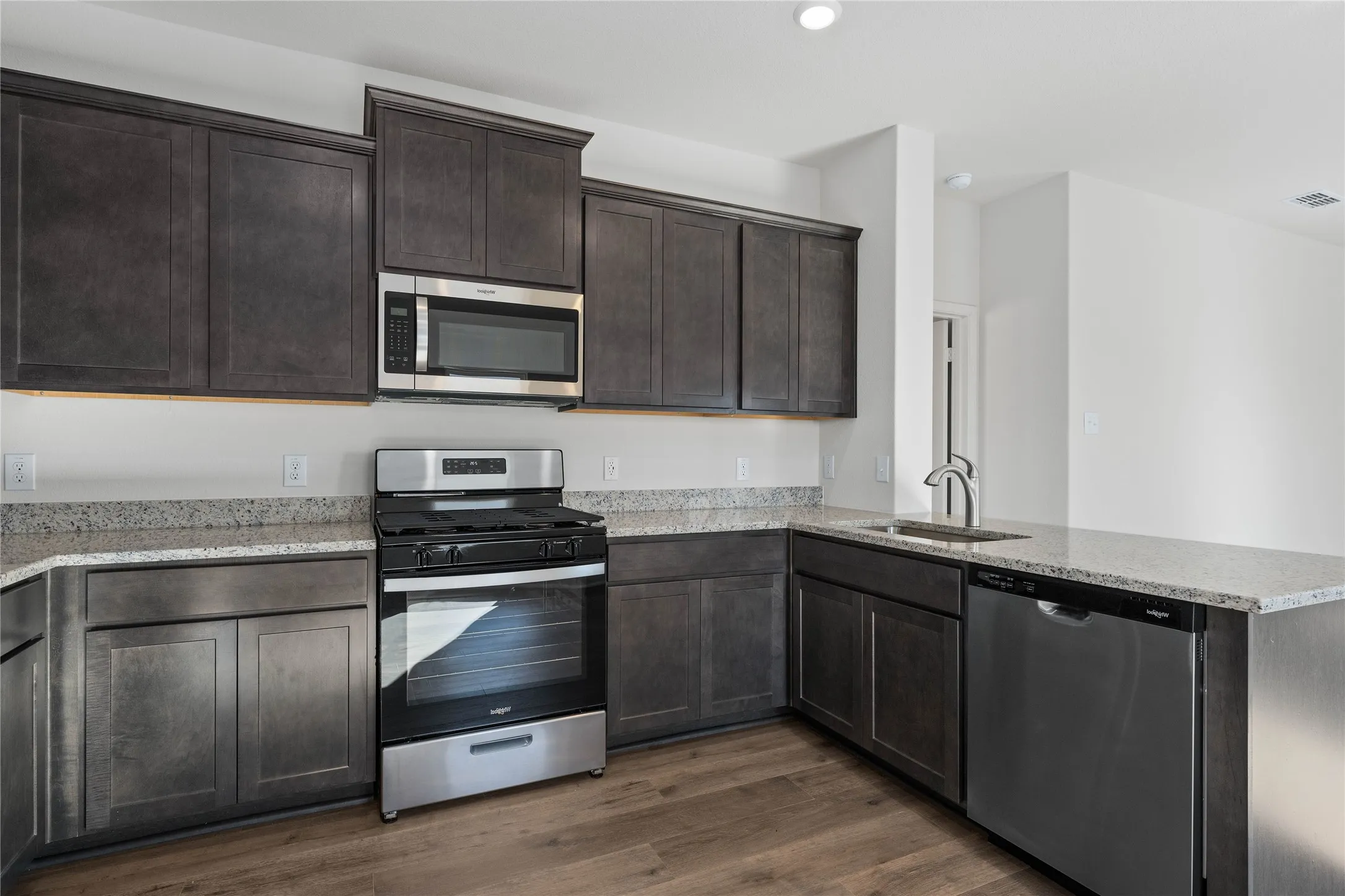 Single Family Residence For Rent in Denton County , 8404 White Wolf Trail, Ponder, Texas 76259, 3 Bedroom, 2 Bathroom, 2 Garage spaces, 1,301 Sqft, built in 2025, mls#21402375, Real Estate Agent in Ponder, Homes For Rent in Denton county, Homes For Rent in Ponder, Realtor in Ponder Texas, Real Estate Brokerage Independent Realty Texas, Luminita Cordes Realtor