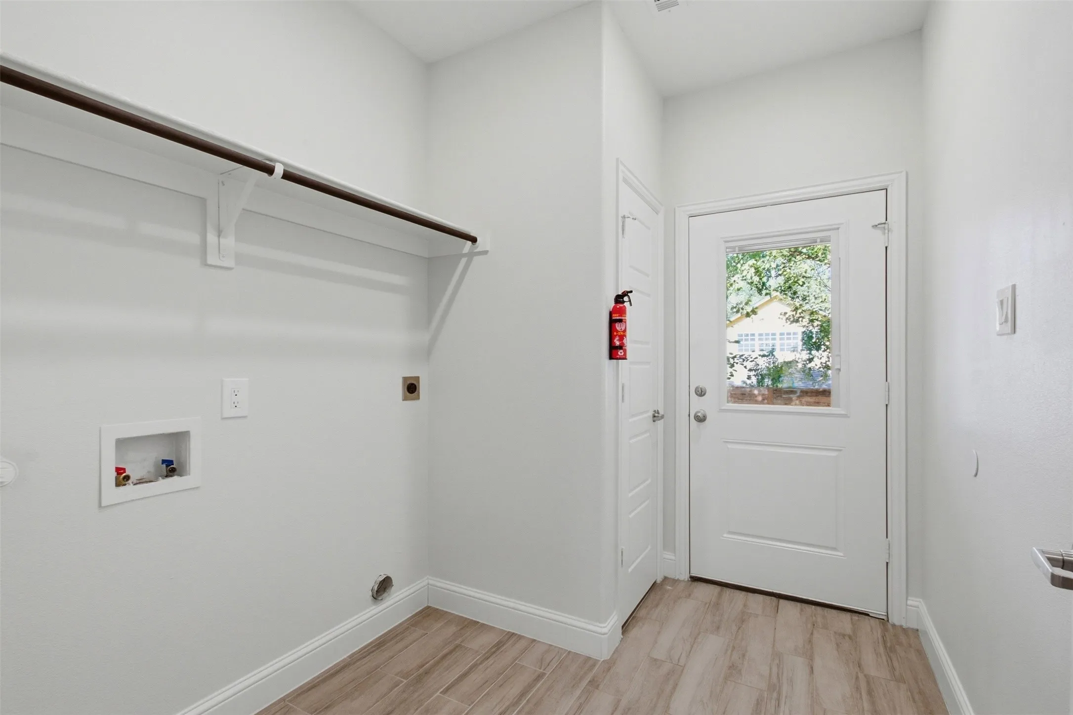 Single Family Residence For Sale in Dallas County , 2617 Ripple Road, Dallas, Texas 75241, 3 Bedroom, 2 Bathroom, Garage spaces, 1,613 Sqft, built in 2020, mls#21401736, Real Estate Agent in Dallas, Homes For Sale in Dallas county, Homes For Sale in Dallas, Realtor in Dallas Texas, Real Estate Brokerage Independent Realty Texas, Luminita Cordes Realtor