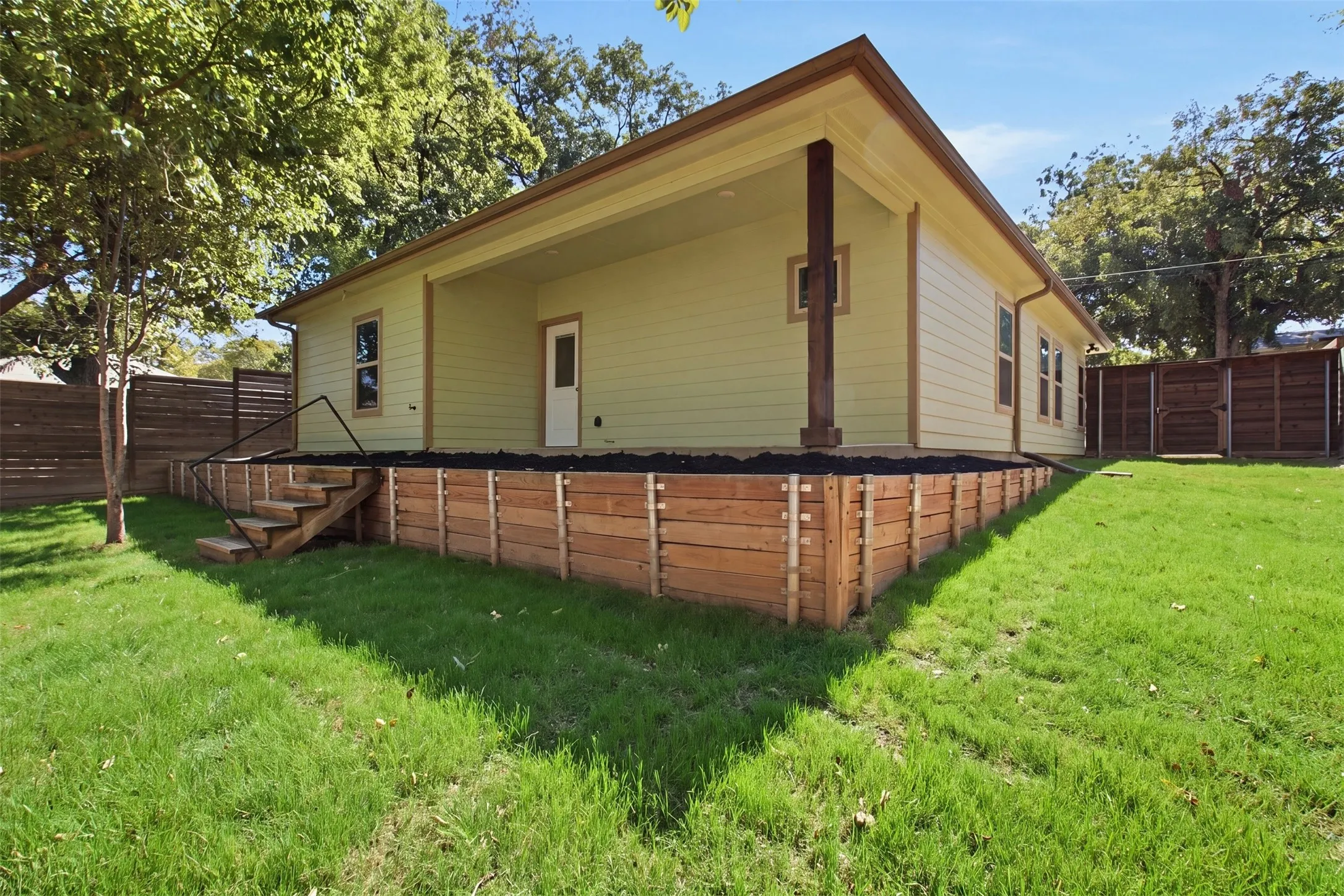 Single Family Residence For Sale in Dallas County , 2617 Ripple Road, Dallas, Texas 75241, 3 Bedroom, 2 Bathroom, Garage spaces, 1,613 Sqft, built in 2020, mls#21401736, Real Estate Agent in Dallas, Homes For Sale in Dallas county, Homes For Sale in Dallas, Realtor in Dallas Texas, Real Estate Brokerage Independent Realty Texas, Luminita Cordes Realtor