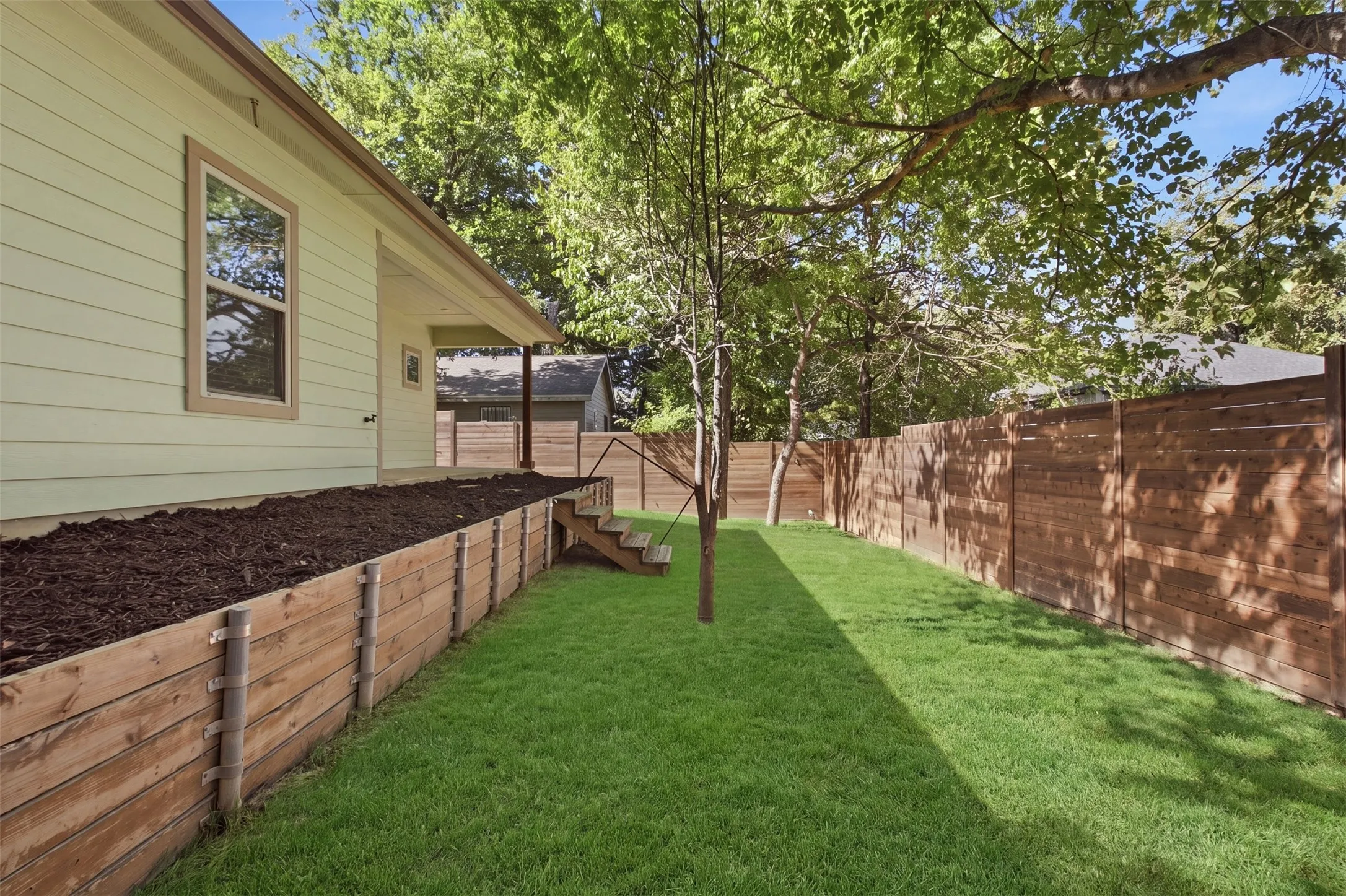 Single Family Residence For Sale in Dallas County , 2617 Ripple Road, Dallas, Texas 75241, 3 Bedroom, 2 Bathroom, Garage spaces, 1,613 Sqft, built in 2020, mls#21401736, Real Estate Agent in Dallas, Homes For Sale in Dallas county, Homes For Sale in Dallas, Realtor in Dallas Texas, Real Estate Brokerage Independent Realty Texas, Luminita Cordes Realtor