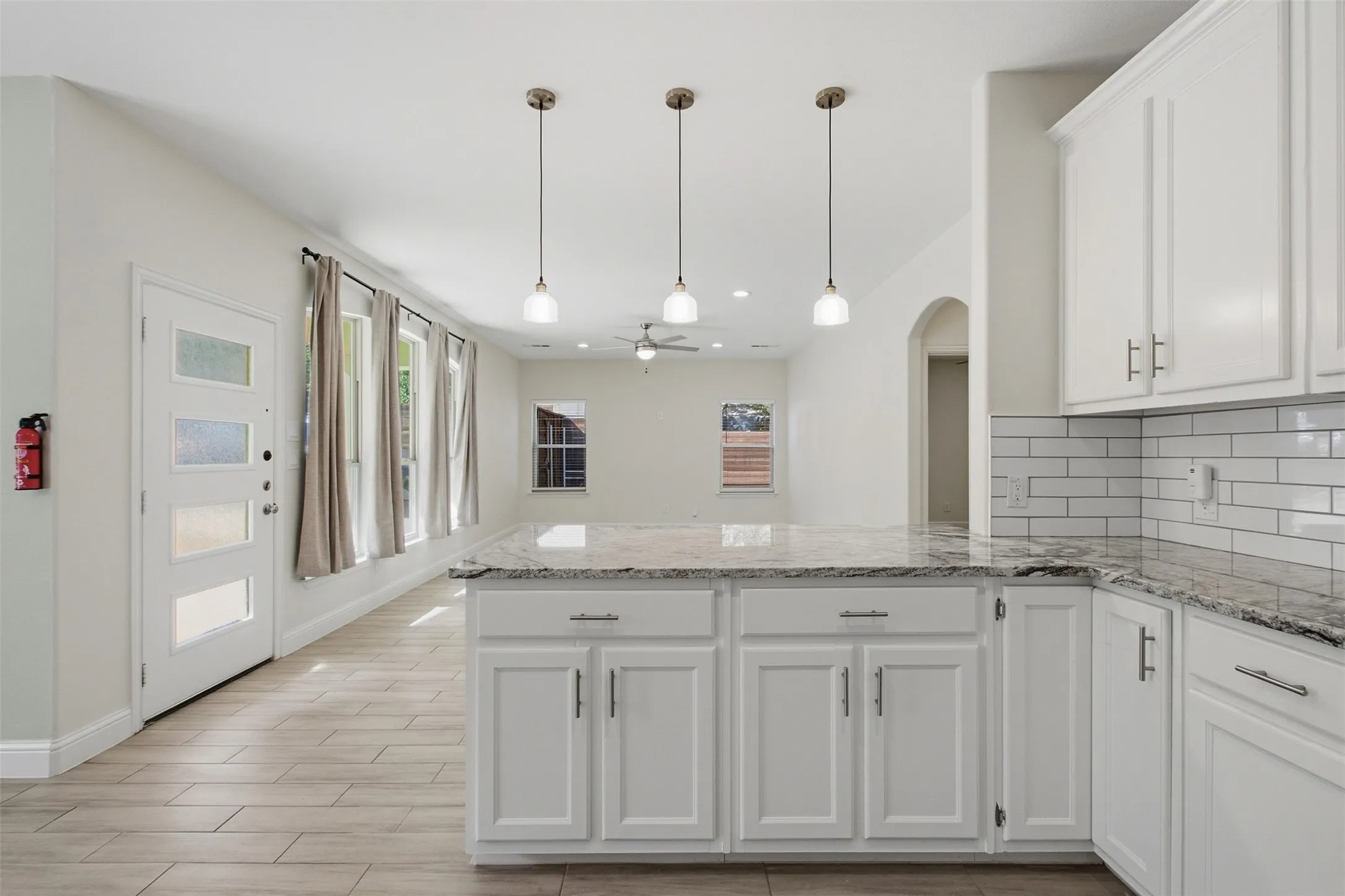 Single Family Residence For Sale in Dallas County , 2617 Ripple Road, Dallas, Texas 75241, 3 Bedroom, 2 Bathroom, Garage spaces, 1,613 Sqft, built in 2020, mls#21401736, Real Estate Agent in Dallas, Homes For Sale in Dallas county, Homes For Sale in Dallas, Realtor in Dallas Texas, Real Estate Brokerage Independent Realty Texas, Luminita Cordes Realtor