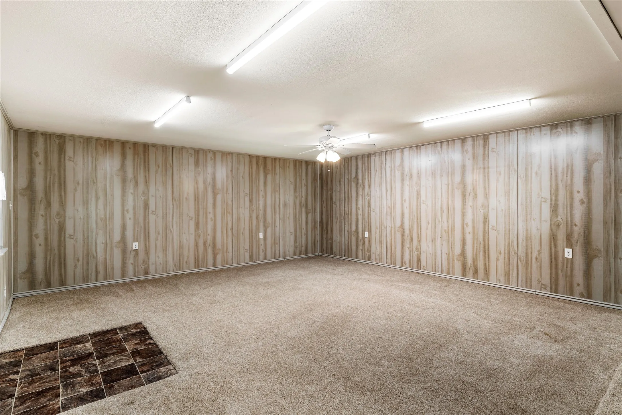 Single Family Residence For Sale in Mc Lennan County , 131 Ronwood, Woodway, Texas 76712, 3 Bedroom, 2 Bathroom, Garage spaces, 1,518 Sqft, built in 1978, mls#21402061, Real Estate Agent in Woodway, Homes For Sale in Mc Lennan county, Homes For Sale in Woodway, Realtor in Woodway Texas, Real Estate Brokerage Independent Realty Texas, Luminita Cordes Realtor