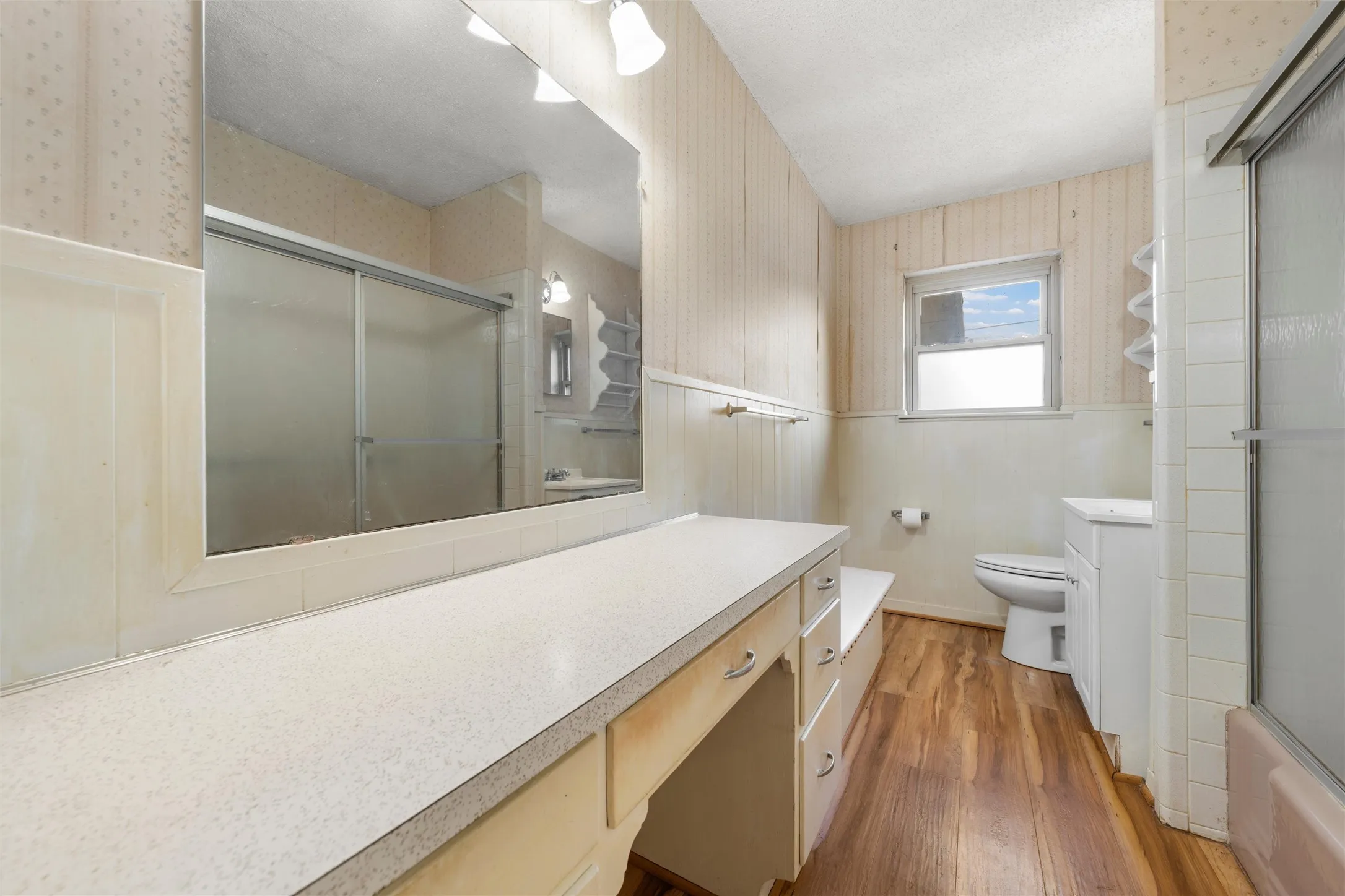 Single Family Residence For Sale in Mc Lennan County , 131 Ronwood, Woodway, Texas 76712, 3 Bedroom, 2 Bathroom, Garage spaces, 1,518 Sqft, built in 1978, mls#21402061, Real Estate Agent in Woodway, Homes For Sale in Mc Lennan county, Homes For Sale in Woodway, Realtor in Woodway Texas, Real Estate Brokerage Independent Realty Texas, Luminita Cordes Realtor