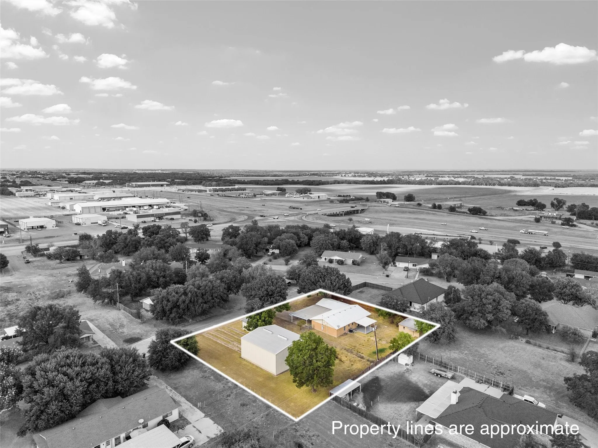 Single Family Residence For Sale in Mc Lennan County , 131 Ronwood, Woodway, Texas 76712, 3 Bedroom, 2 Bathroom, Garage spaces, 1,518 Sqft, built in 1978, mls#21402061, Real Estate Agent in Woodway, Homes For Sale in Mc Lennan county, Homes For Sale in Woodway, Realtor in Woodway Texas, Real Estate Brokerage Independent Realty Texas, Luminita Cordes Realtor