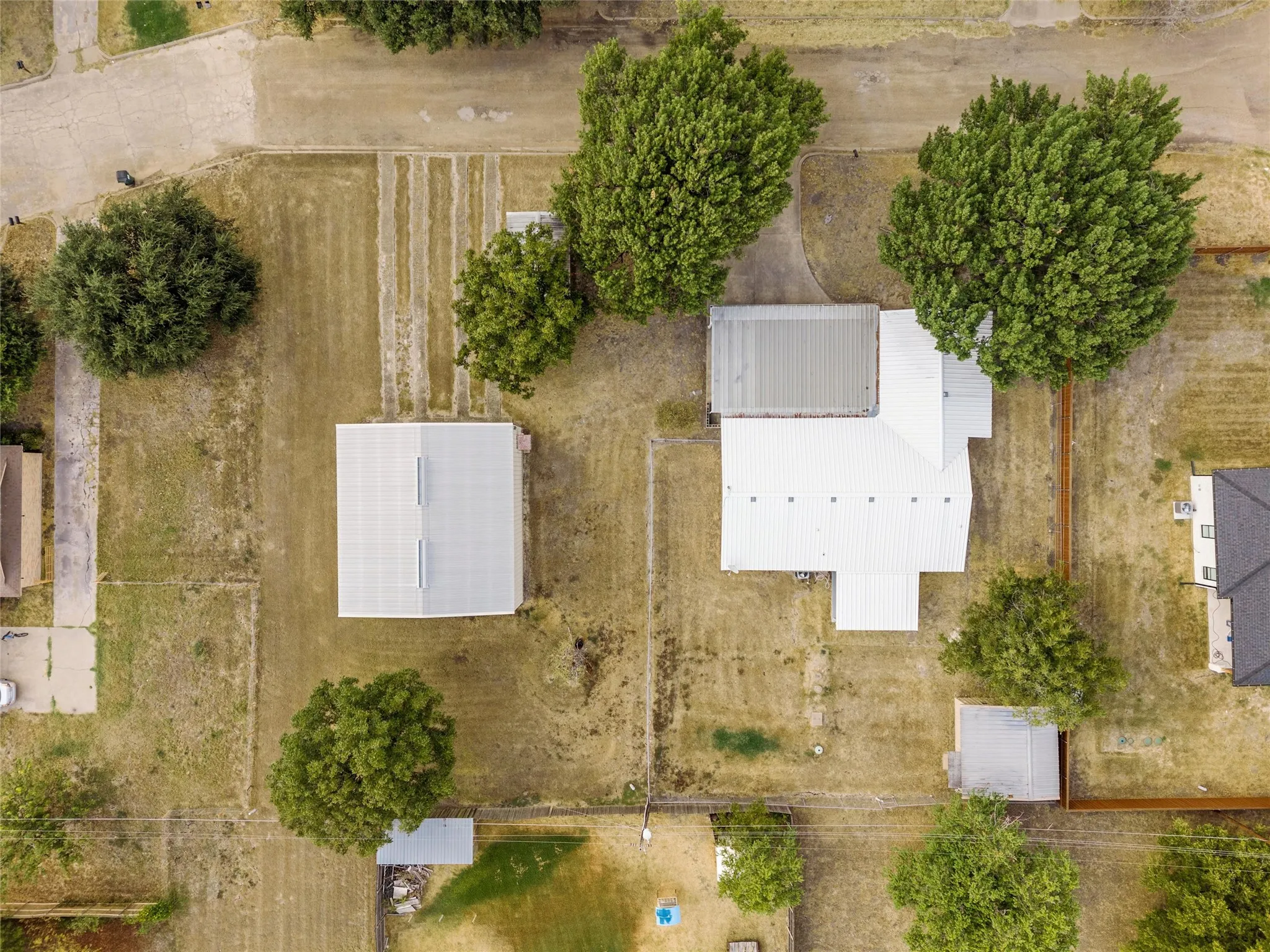 Single Family Residence For Sale in Mc Lennan County , 131 Ronwood, Woodway, Texas 76712, 3 Bedroom, 2 Bathroom, Garage spaces, 1,518 Sqft, built in 1978, mls#21402061, Real Estate Agent in Woodway, Homes For Sale in Mc Lennan county, Homes For Sale in Woodway, Realtor in Woodway Texas, Real Estate Brokerage Independent Realty Texas, Luminita Cordes Realtor