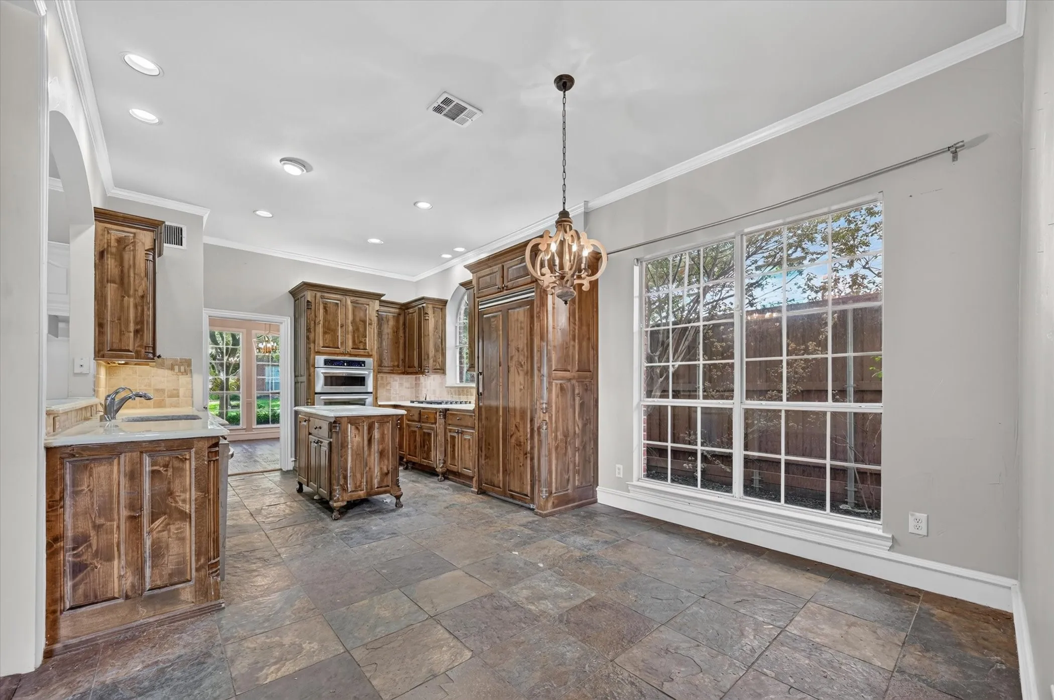 Single Family Residence For Sale in Collin County , 8004 Ashby Court, Plano, Texas 75025, 4 Bedroom, 4 Bathroom, 2 Garage spaces, 3,331 Sqft, built in 1998, mls#21399929, Real Estate Agent in Plano, Homes For Sale in Collin county, Homes For Sale in Plano, Realtor in Plano Texas, Real Estate Brokerage Independent Realty Texas, Luminita Cordes Realtor