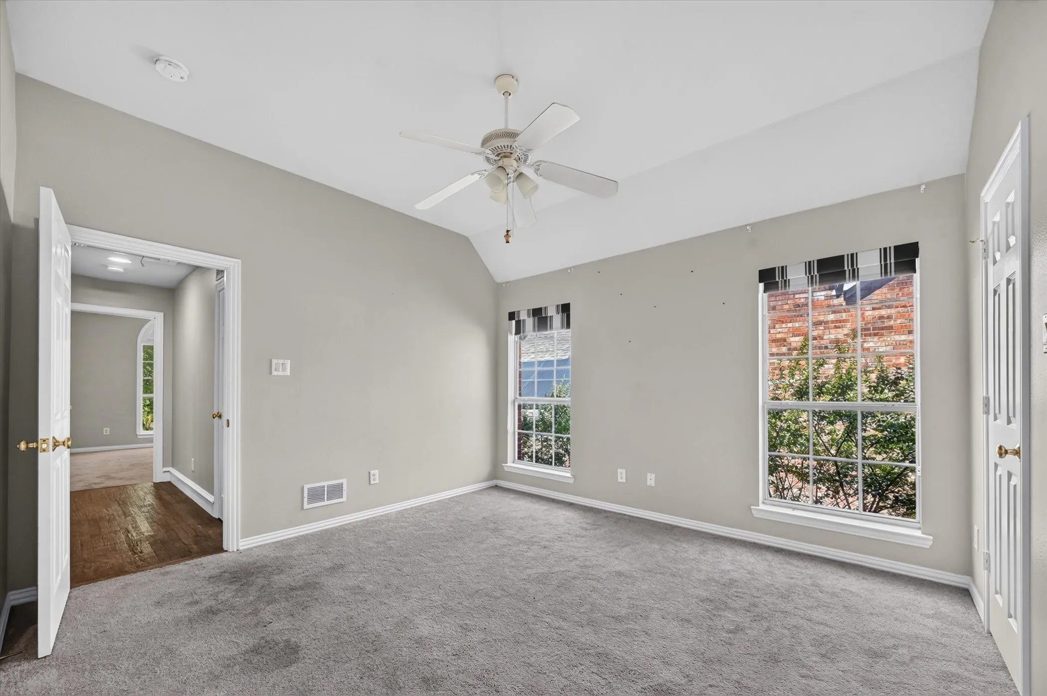 Single Family Residence For Sale in Collin County , 8004 Ashby Court, Plano, Texas 75025, 4 Bedroom, 4 Bathroom, 2 Garage spaces, 3,331 Sqft, built in 1998, mls#21399929, Real Estate Agent in Plano, Homes For Sale in Collin county, Homes For Sale in Plano, Realtor in Plano Texas, Real Estate Brokerage Independent Realty Texas, Luminita Cordes Realtor