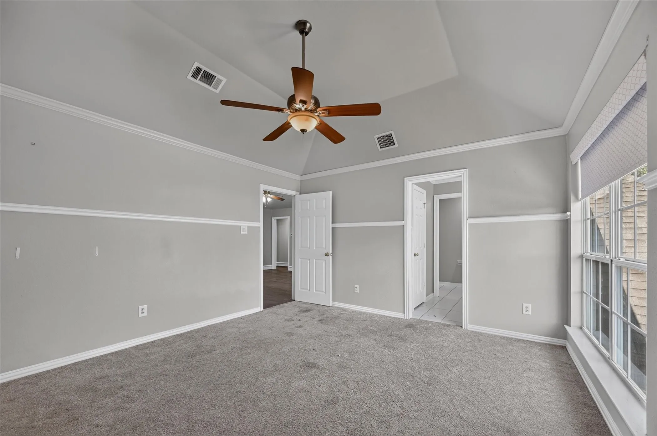 Single Family Residence For Sale in Collin County , 8004 Ashby Court, Plano, Texas 75025, 4 Bedroom, 4 Bathroom, 2 Garage spaces, 3,331 Sqft, built in 1998, mls#21399929, Real Estate Agent in Plano, Homes For Sale in Collin county, Homes For Sale in Plano, Realtor in Plano Texas, Real Estate Brokerage Independent Realty Texas, Luminita Cordes Realtor