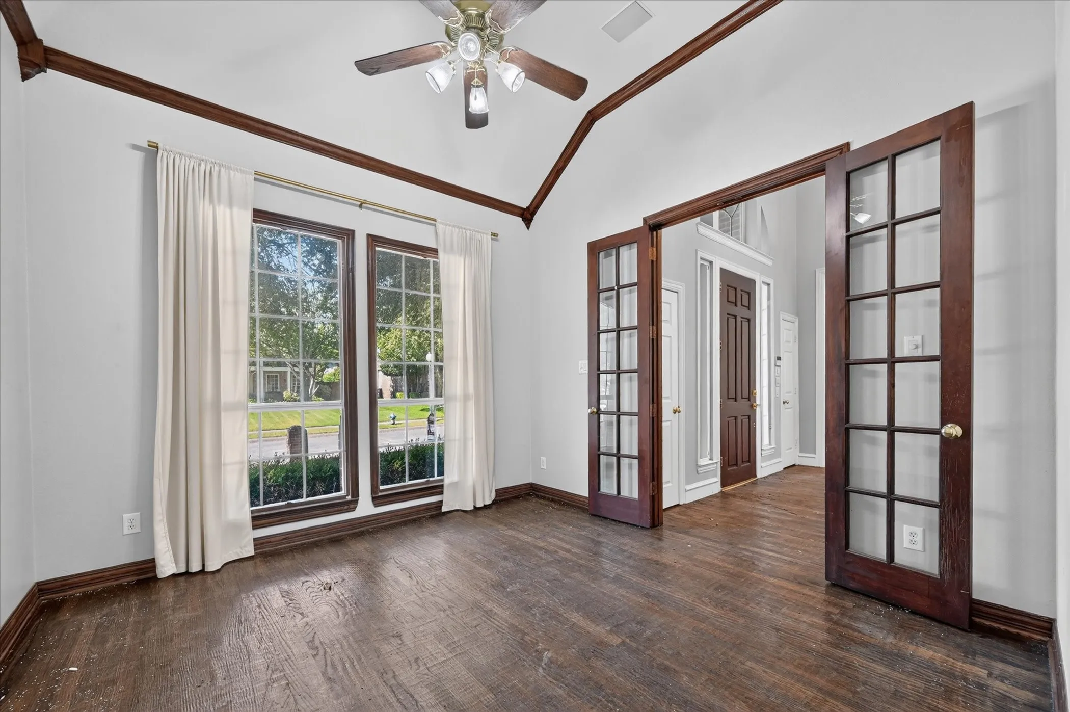 Single Family Residence For Sale in Collin County , 8004 Ashby Court, Plano, Texas 75025, 4 Bedroom, 4 Bathroom, 2 Garage spaces, 3,331 Sqft, built in 1998, mls#21399929, Real Estate Agent in Plano, Homes For Sale in Collin county, Homes For Sale in Plano, Realtor in Plano Texas, Real Estate Brokerage Independent Realty Texas, Luminita Cordes Realtor
