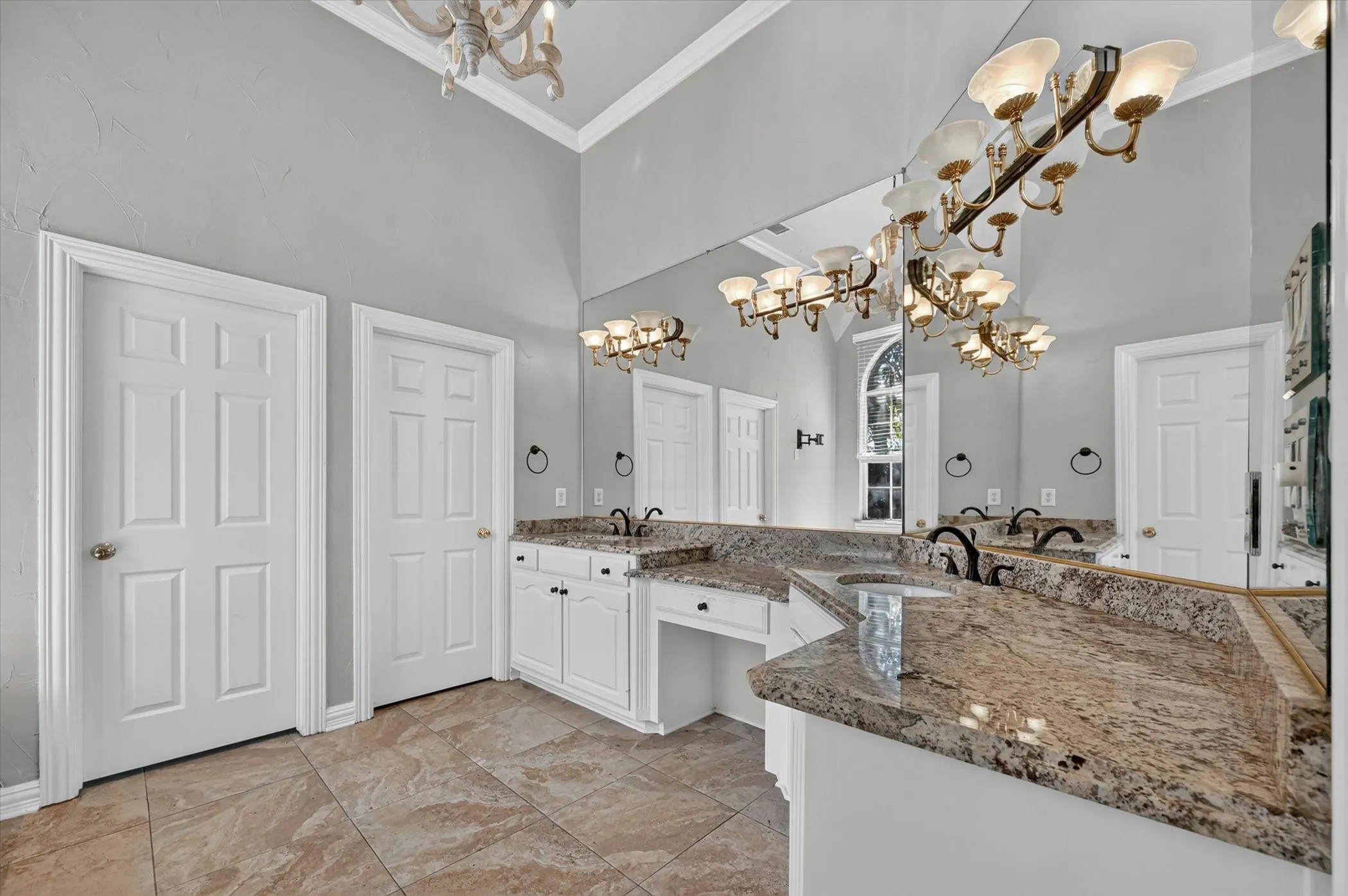 Single Family Residence For Sale in Collin County , 8004 Ashby Court, Plano, Texas 75025, 4 Bedroom, 4 Bathroom, 2 Garage spaces, 3,331 Sqft, built in 1998, mls#21399929, Real Estate Agent in Plano, Homes For Sale in Collin county, Homes For Sale in Plano, Realtor in Plano Texas, Real Estate Brokerage Independent Realty Texas, Luminita Cordes Realtor