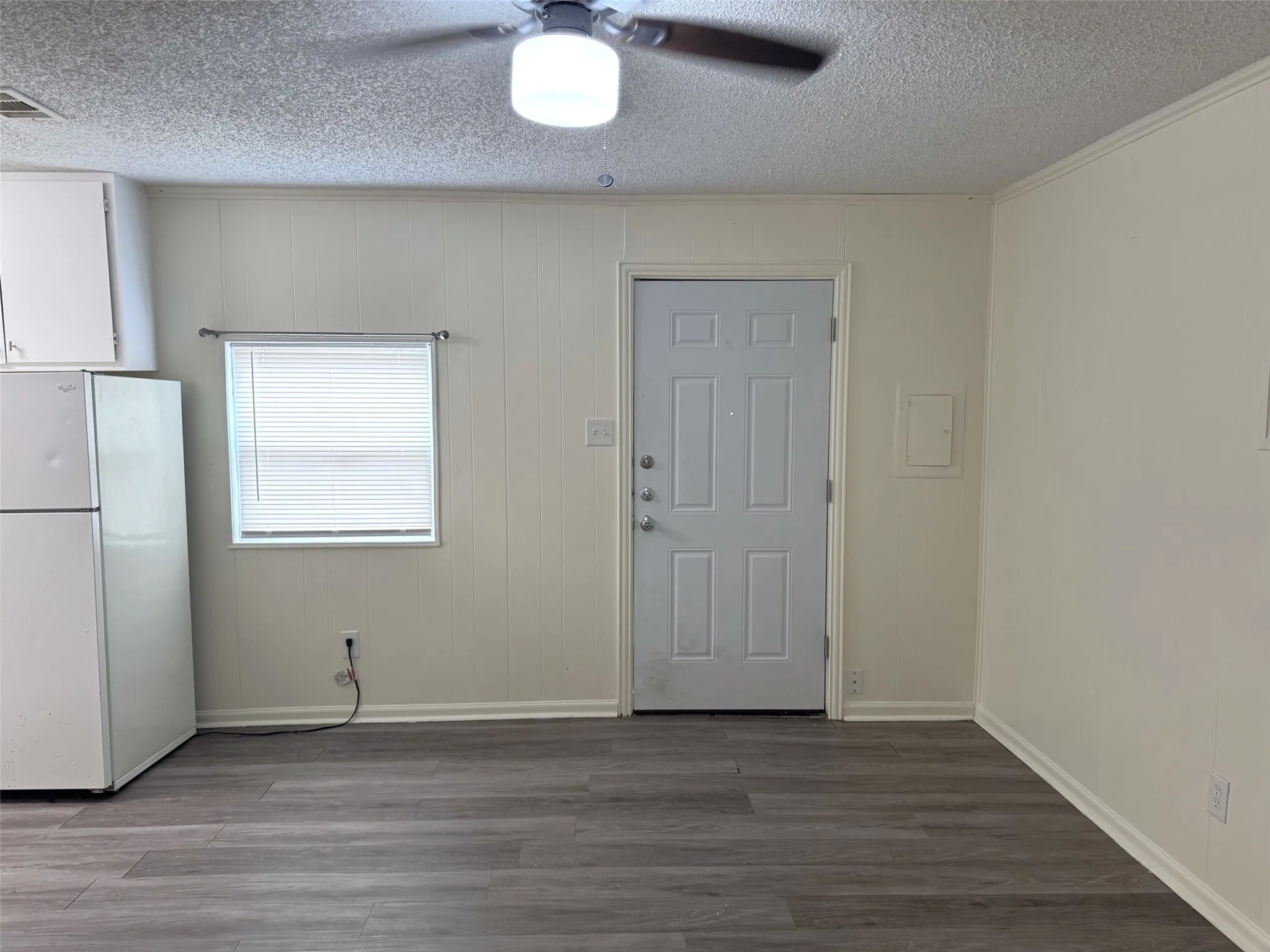 Duplex For Rent in Denton County , 708 IOOF Street B, Denton, Texas 76201, 2 Bedroom, 1 Bathroom, Garage spaces, 682 Sqft, built in 1935, mls#21402081, Real Estate Agent in Denton, Homes For Rent in Denton county, Homes For Rent in Denton, Realtor in Denton Texas, Real Estate Brokerage Independent Realty Texas, Luminita Cordes Realtor