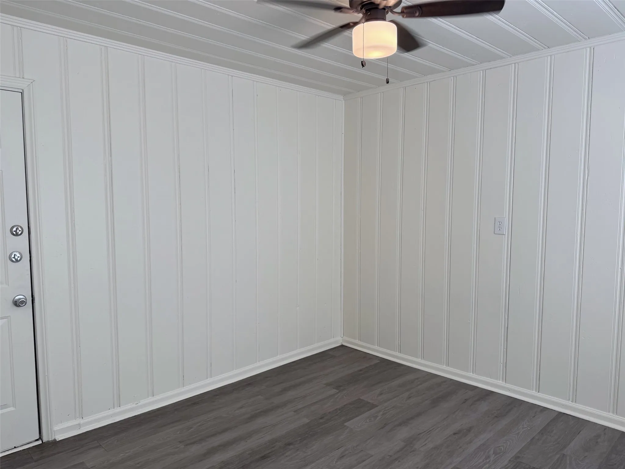 Duplex For Rent in Denton County , 708 IOOF Street B, Denton, Texas 76201, 2 Bedroom, 1 Bathroom, Garage spaces, 682 Sqft, built in 1935, mls#21402081, Real Estate Agent in Denton, Homes For Rent in Denton county, Homes For Rent in Denton, Realtor in Denton Texas, Real Estate Brokerage Independent Realty Texas, Luminita Cordes Realtor