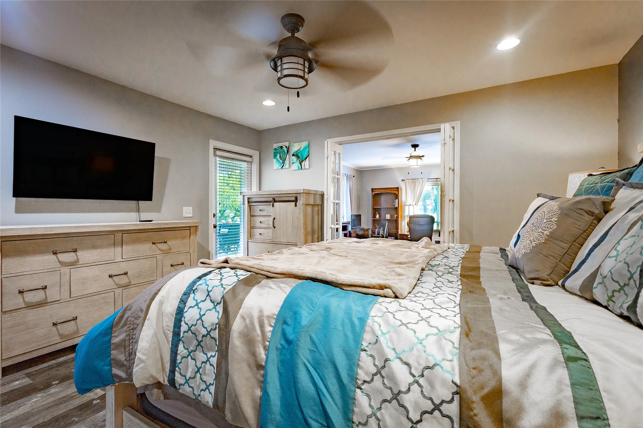 Single Family Residence For Sale in Young County , 618 Farm to Market Road 3003, Graham, Texas 76450, 4 Bedroom, 3 Bathroom, 2 Garage spaces, 2,393 Sqft, built in 1999, mls#21400474, Real Estate Agent in Graham, Homes For Sale in Young county, Homes For Sale in Graham, Realtor in Graham Texas, Real Estate Brokerage Independent Realty Texas, Luminita Cordes Realtor