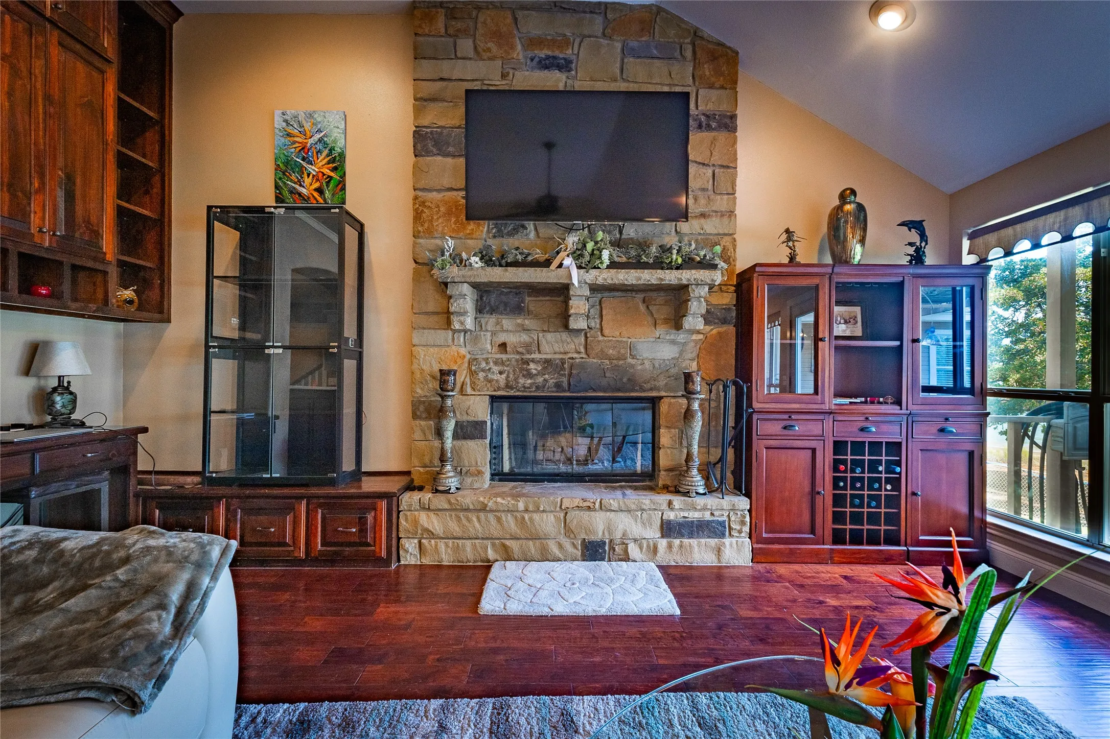 Single Family Residence For Sale in Young County , 618 Farm to Market Road 3003, Graham, Texas 76450, 4 Bedroom, 3 Bathroom, 2 Garage spaces, 2,393 Sqft, built in 1999, mls#21400474, Real Estate Agent in Graham, Homes For Sale in Young county, Homes For Sale in Graham, Realtor in Graham Texas, Real Estate Brokerage Independent Realty Texas, Luminita Cordes Realtor