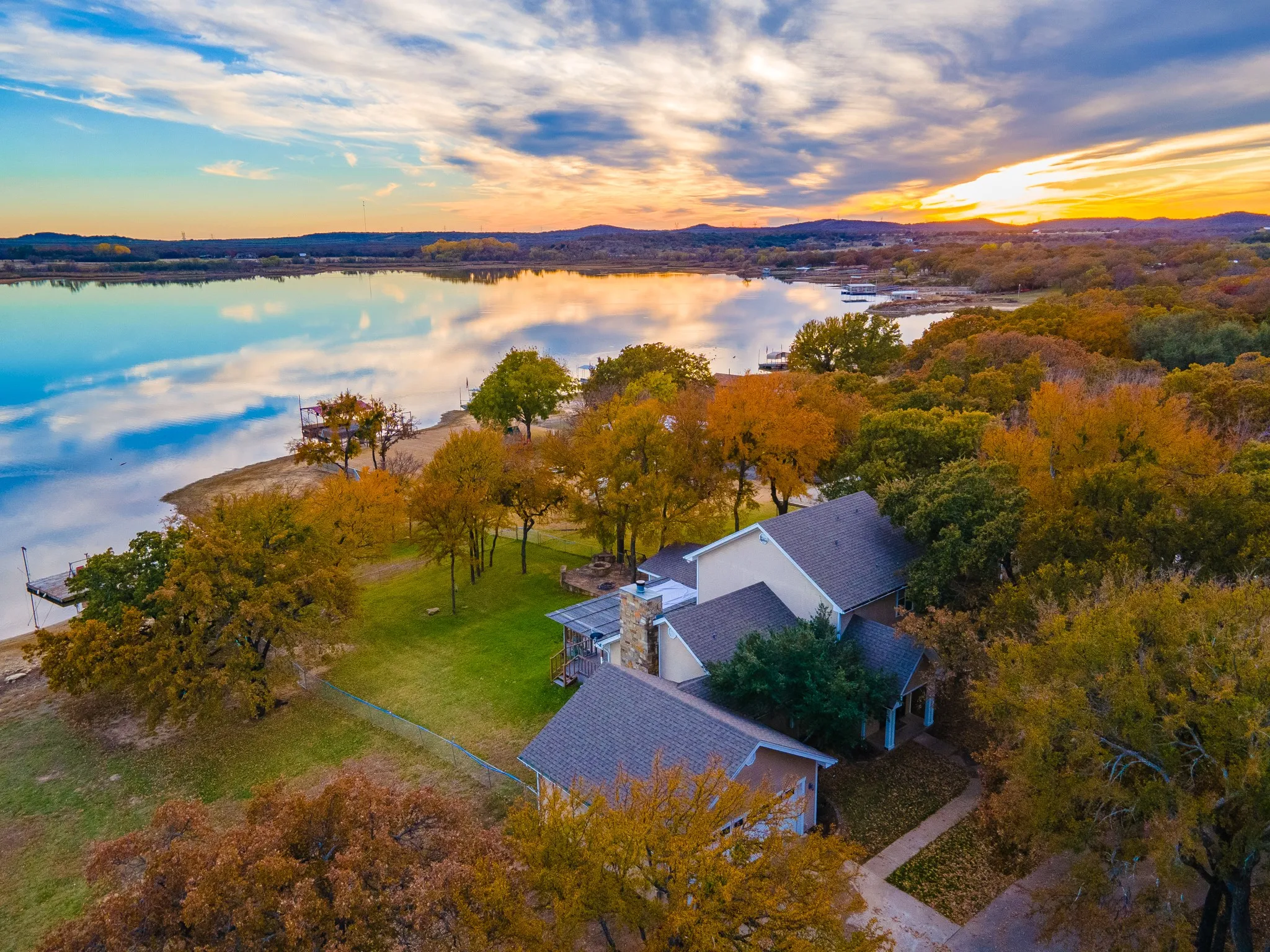 Single Family Residence For Sale in Young County , 618 Farm to Market Road 3003, Graham, Texas 76450, 4 Bedroom, 3 Bathroom, 2 Garage spaces, 2,393 Sqft, built in 1999, mls#21400474, Real Estate Agent in Graham, Homes For Sale in Young county, Homes For Sale in Graham, Realtor in Graham Texas, Real Estate Brokerage Independent Realty Texas, Luminita Cordes Realtor