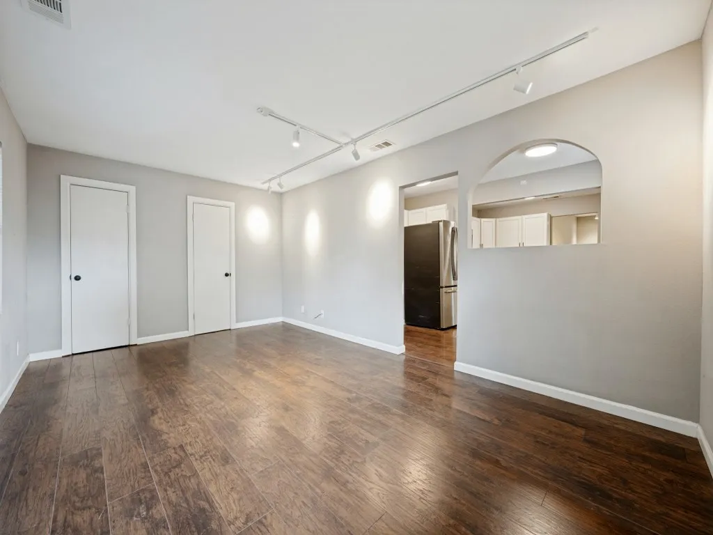 Single Family Residence For Sale in Dallas County , 1718 Pat Drive, Dallas, Texas 75228, 3 Bedroom, 2 Bathroom, Garage spaces, 1,636 Sqft, built in 1950, mls#21401061, Real Estate Agent in Dallas, Homes For Sale in Dallas county, Homes For Sale in Dallas, Realtor in Dallas Texas, Real Estate Brokerage Independent Realty Texas, Luminita Cordes Realtor