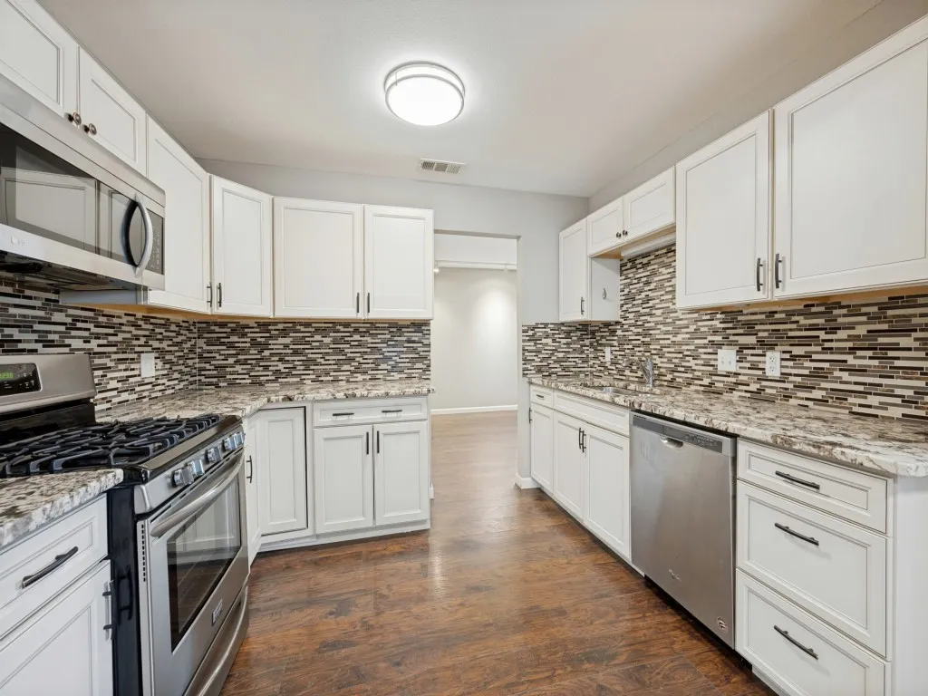 Single Family Residence For Sale in Dallas County , 1718 Pat Drive, Dallas, Texas 75228, 3 Bedroom, 2 Bathroom, Garage spaces, 1,636 Sqft, built in 1950, mls#21401061, Real Estate Agent in Dallas, Homes For Sale in Dallas county, Homes For Sale in Dallas, Realtor in Dallas Texas, Real Estate Brokerage Independent Realty Texas, Luminita Cordes Realtor