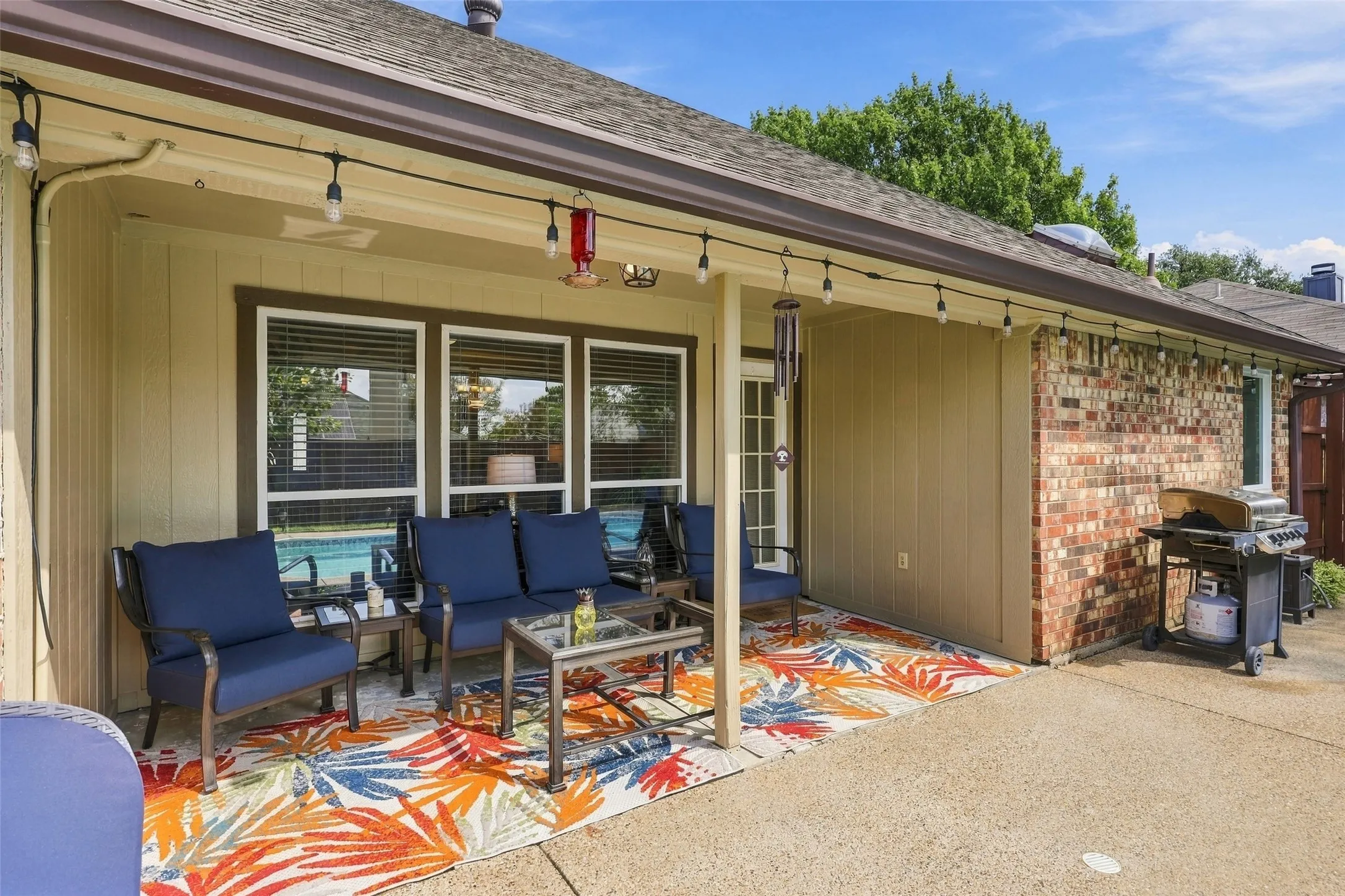 Single Family Residence For Sale in Tarrant County , 6036 Sundown Drive, Watauga, Texas 76148, 3 Bedroom, 2 Bathroom, 2 Garage spaces, 1,774 Sqft, built in 1989, mls#21401430, Real Estate Agent in Watauga, Homes For Sale in Tarrant county, Homes For Sale in Watauga, Realtor in Watauga Texas, Real Estate Brokerage Independent Realty Texas, Luminita Cordes Realtor