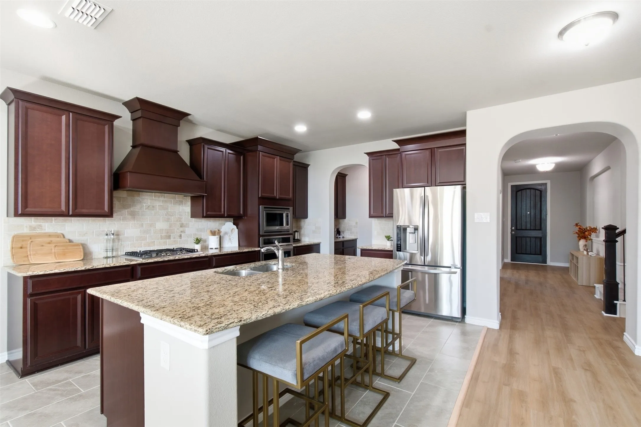 Single Family Residence For Sale in Denton County , 1112 Lake Cypress Lane, Little Elm, Texas 75068, 4 Bedroom, 4 Bathroom, 2 Garage spaces, 3,316 Sqft, built in 2018, mls#21401590, Real Estate Agent in Little Elm, Homes For Sale in Denton county, Homes For Sale in Little Elm, Realtor in Little Elm Texas, Real Estate Brokerage Independent Realty Texas, Luminita Cordes Realtor