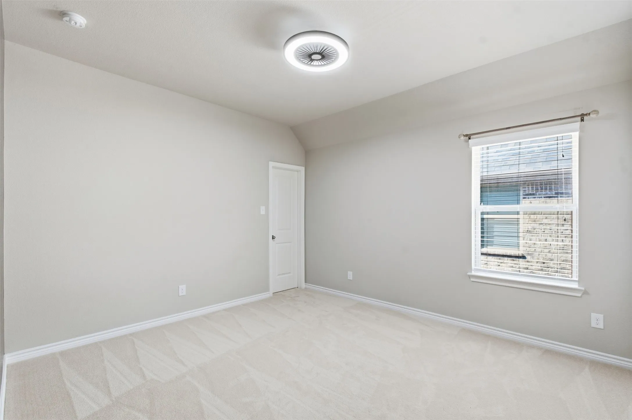 Single Family Residence For Sale in Denton County , 1112 Lake Cypress Lane, Little Elm, Texas 75068, 4 Bedroom, 4 Bathroom, 2 Garage spaces, 3,316 Sqft, built in 2018, mls#21401590, Real Estate Agent in Little Elm, Homes For Sale in Denton county, Homes For Sale in Little Elm, Realtor in Little Elm Texas, Real Estate Brokerage Independent Realty Texas, Luminita Cordes Realtor