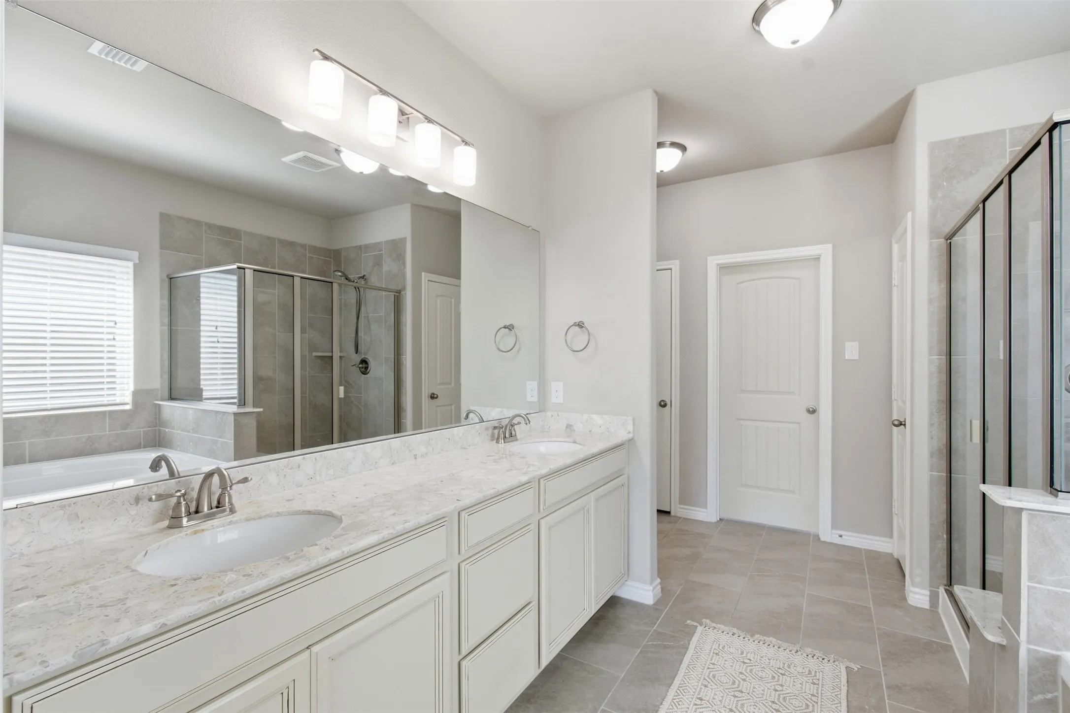 Single Family Residence For Sale in Denton County , 1112 Lake Cypress Lane, Little Elm, Texas 75068, 4 Bedroom, 4 Bathroom, 2 Garage spaces, 3,316 Sqft, built in 2018, mls#21401590, Real Estate Agent in Little Elm, Homes For Sale in Denton county, Homes For Sale in Little Elm, Realtor in Little Elm Texas, Real Estate Brokerage Independent Realty Texas, Luminita Cordes Realtor