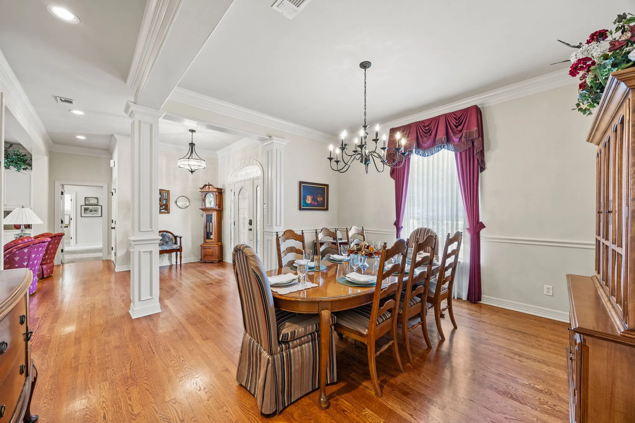 Single Family Residence For Sale in Hunt County , 1 Bluebonnet Trail, Greenville, Texas 75402, 4 Bedroom, 3 Bathroom, 3 Garage spaces, 3,017 Sqft, built in 2000, mls#21399719, Real Estate Agent in Greenville, Homes For Sale in Hunt county, Homes For Sale in Greenville, Realtor in Greenville Texas, Real Estate Brokerage Independent Realty Texas, Luminita Cordes Realtor