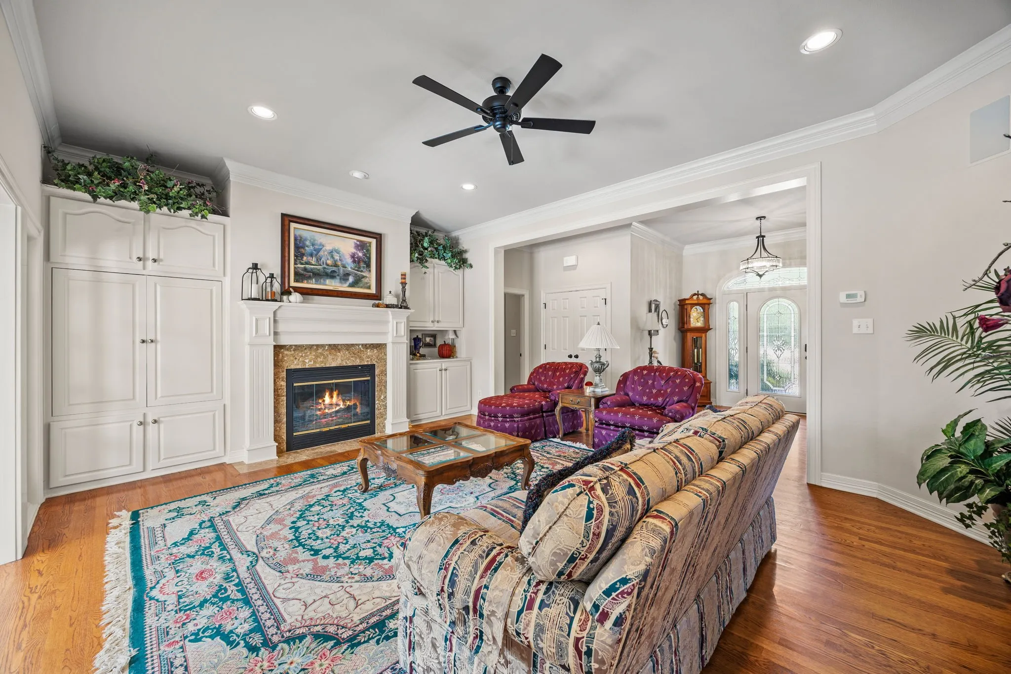 Single Family Residence For Sale in Hunt County , 1 Bluebonnet Trail, Greenville, Texas 75402, 4 Bedroom, 3 Bathroom, 3 Garage spaces, 3,017 Sqft, built in 2000, mls#21399719, Real Estate Agent in Greenville, Homes For Sale in Hunt county, Homes For Sale in Greenville, Realtor in Greenville Texas, Real Estate Brokerage Independent Realty Texas, Luminita Cordes Realtor