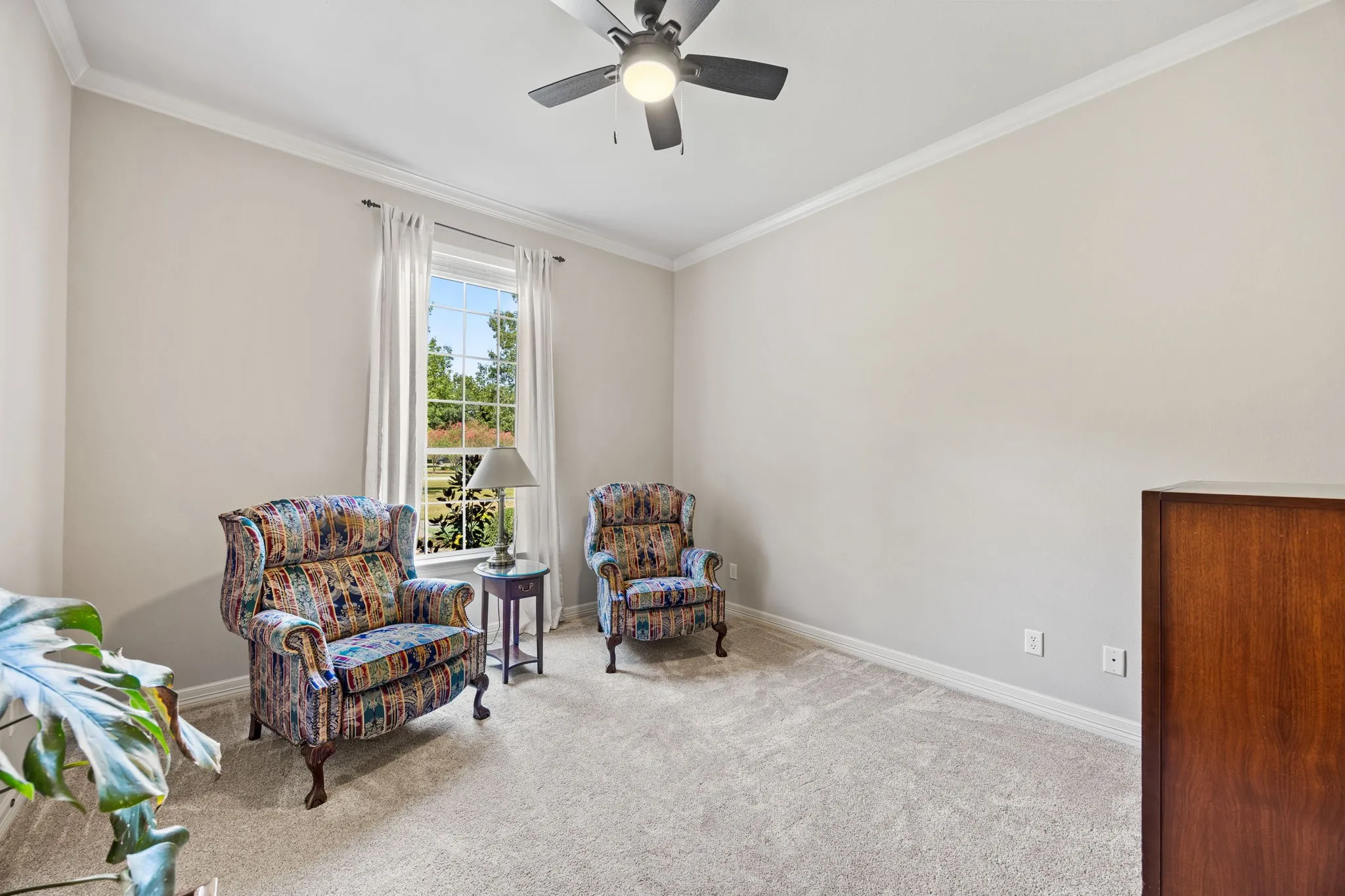 Single Family Residence For Sale in Hunt County , 1 Bluebonnet Trail, Greenville, Texas 75402, 4 Bedroom, 3 Bathroom, 3 Garage spaces, 3,017 Sqft, built in 2000, mls#21399719, Real Estate Agent in Greenville, Homes For Sale in Hunt county, Homes For Sale in Greenville, Realtor in Greenville Texas, Real Estate Brokerage Independent Realty Texas, Luminita Cordes Realtor