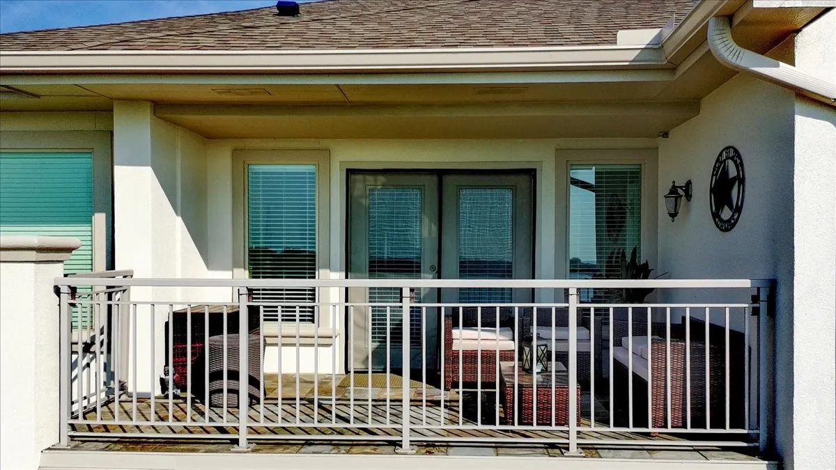 Condominium For Sale in Navarro County , 9900 Northshore Boulevard 3406, Corsicana, Texas 75109, 2 Bedroom, 2 Bathroom, Garage spaces, 1,209 Sqft, built in 2012, mls#21402226, Real Estate Agent in Corsicana, Homes For Sale in Navarro county, Homes For Sale in Corsicana, Realtor in Corsicana Texas, Real Estate Brokerage Independent Realty Texas, Luminita Cordes Realtor