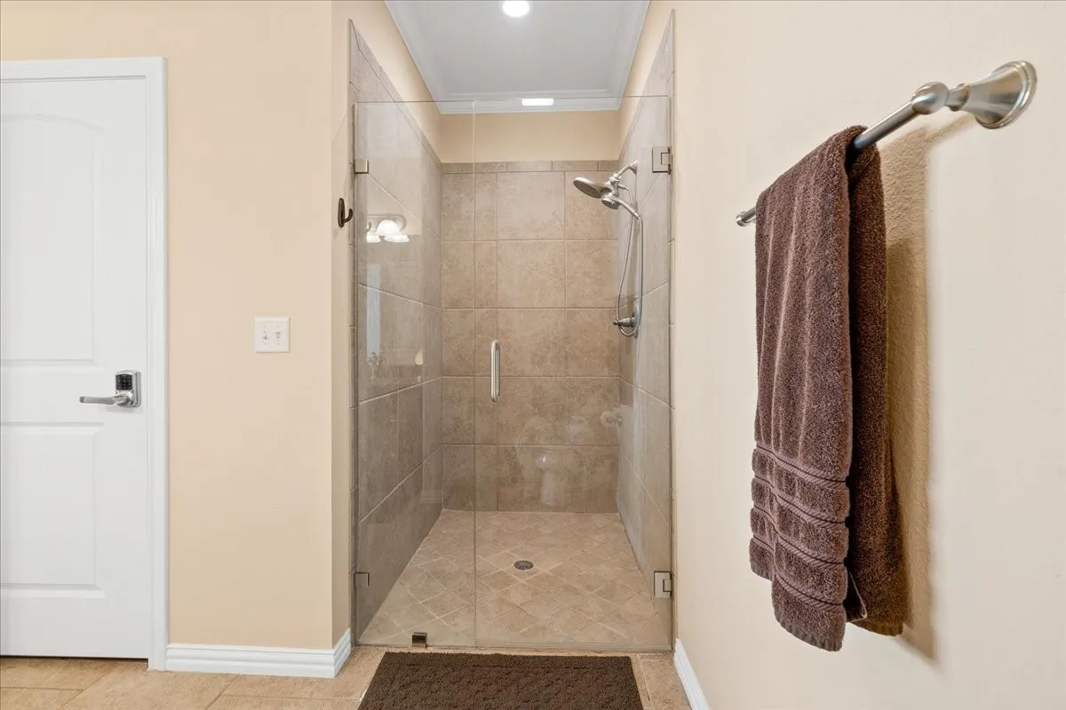 Separate shower