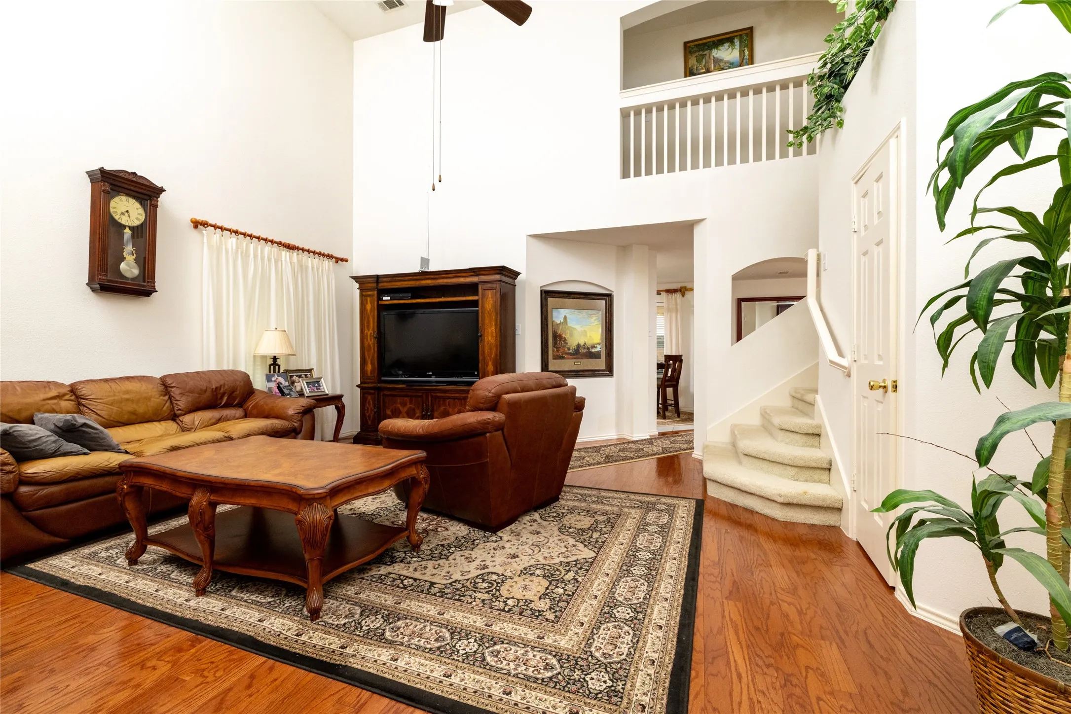 Single Family Residence For Sale in Tarrant County , 4413 Chaparral Creek Drive, Fort Worth, Texas 76123, 4 Bedroom, 3 Bathroom, 2 Garage spaces, 2,147 Sqft, built in 2005, mls#21402264, Real Estate Agent in Fort Worth, Homes For Sale in Tarrant county, Homes For Sale in Fort Worth, Realtor in Fort Worth Texas, Real Estate Brokerage Independent Realty Texas, Luminita Cordes Realtor