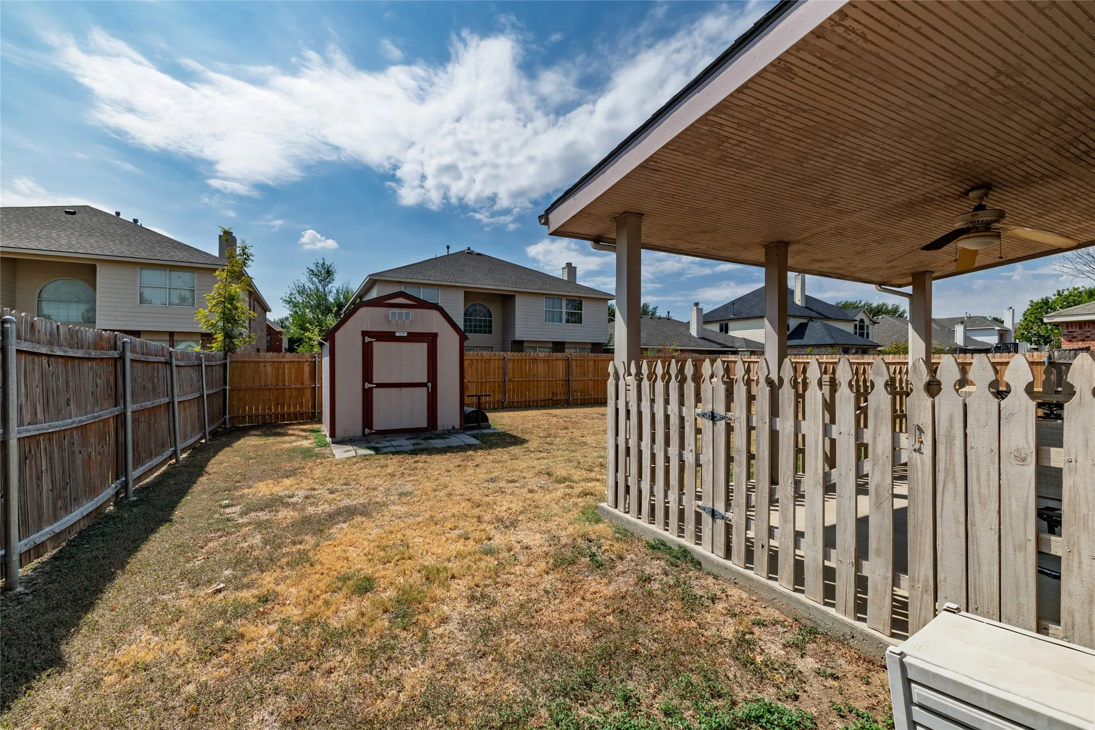 Single Family Residence For Sale in Tarrant County , 4413 Chaparral Creek Drive, Fort Worth, Texas 76123, 4 Bedroom, 3 Bathroom, 2 Garage spaces, 2,147 Sqft, built in 2005, mls#21402264, Real Estate Agent in Fort Worth, Homes For Sale in Tarrant county, Homes For Sale in Fort Worth, Realtor in Fort Worth Texas, Real Estate Brokerage Independent Realty Texas, Luminita Cordes Realtor