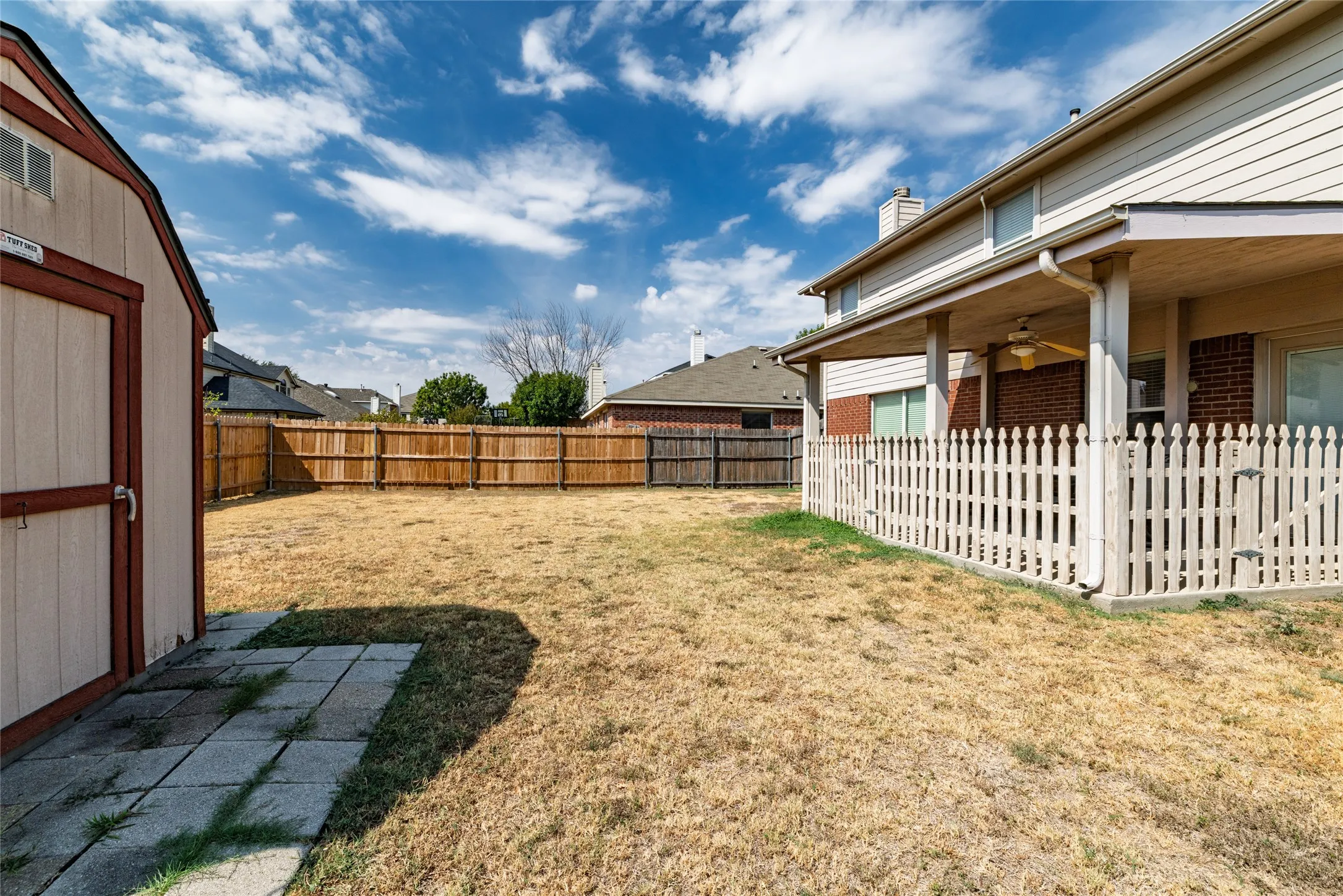 Single Family Residence For Sale in Tarrant County , 4413 Chaparral Creek Drive, Fort Worth, Texas 76123, 4 Bedroom, 3 Bathroom, 2 Garage spaces, 2,147 Sqft, built in 2005, mls#21402264, Real Estate Agent in Fort Worth, Homes For Sale in Tarrant county, Homes For Sale in Fort Worth, Realtor in Fort Worth Texas, Real Estate Brokerage Independent Realty Texas, Luminita Cordes Realtor