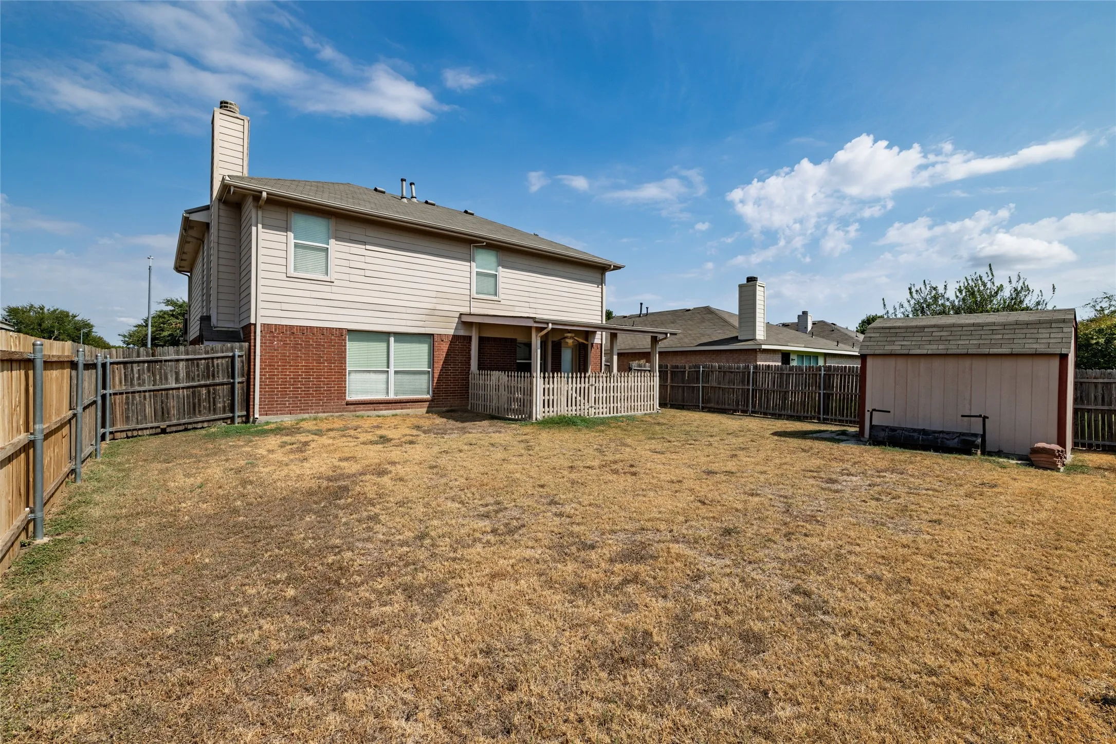 Single Family Residence For Sale in Tarrant County , 4413 Chaparral Creek Drive, Fort Worth, Texas 76123, 4 Bedroom, 3 Bathroom, 2 Garage spaces, 2,147 Sqft, built in 2005, mls#21402264, Real Estate Agent in Fort Worth, Homes For Sale in Tarrant county, Homes For Sale in Fort Worth, Realtor in Fort Worth Texas, Real Estate Brokerage Independent Realty Texas, Luminita Cordes Realtor