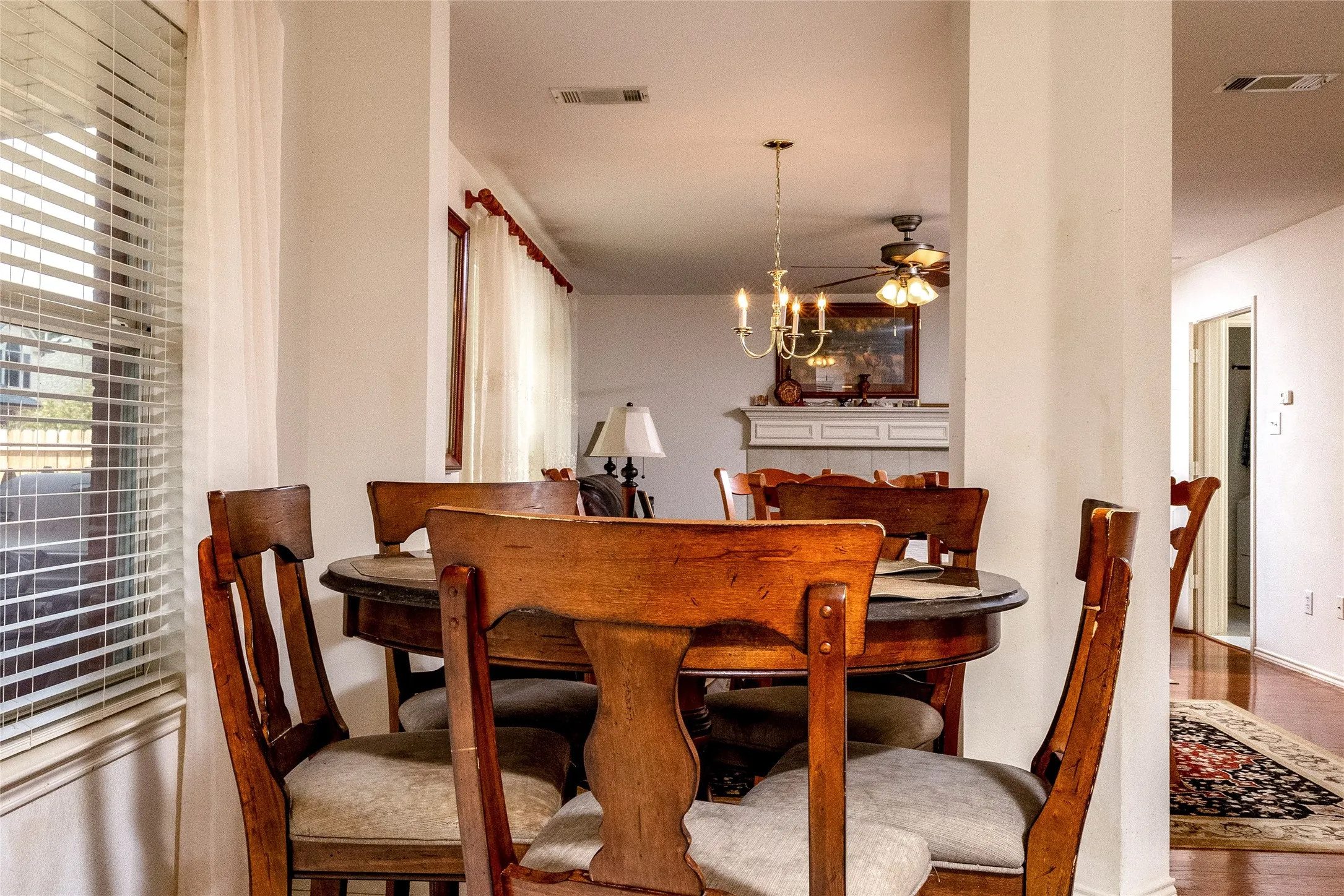 Single Family Residence For Sale in Tarrant County , 4413 Chaparral Creek Drive, Fort Worth, Texas 76123, 4 Bedroom, 3 Bathroom, 2 Garage spaces, 2,147 Sqft, built in 2005, mls#21402264, Real Estate Agent in Fort Worth, Homes For Sale in Tarrant county, Homes For Sale in Fort Worth, Realtor in Fort Worth Texas, Real Estate Brokerage Independent Realty Texas, Luminita Cordes Realtor
