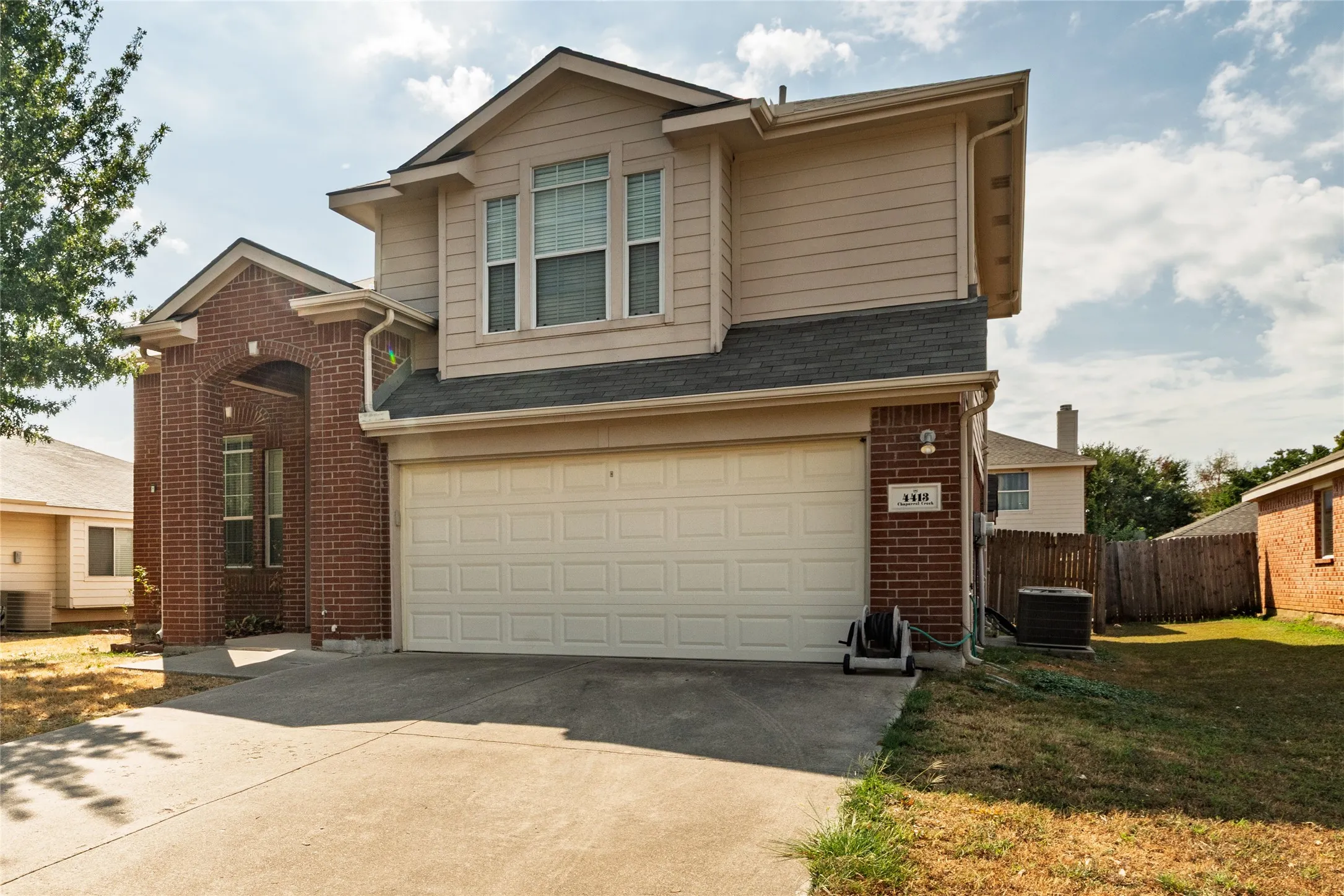 Single Family Residence For Sale in Tarrant County , 4413 Chaparral Creek Drive, Fort Worth, Texas 76123, 4 Bedroom, 3 Bathroom, 2 Garage spaces, 2,147 Sqft, built in 2005, mls#21402264, Real Estate Agent in Fort Worth, Homes For Sale in Tarrant county, Homes For Sale in Fort Worth, Realtor in Fort Worth Texas, Real Estate Brokerage Independent Realty Texas, Luminita Cordes Realtor