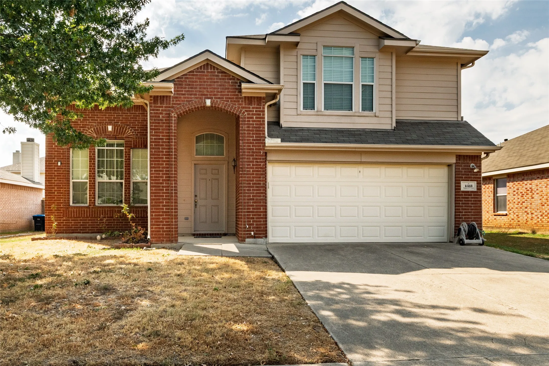Single Family Residence For Sale in Tarrant County , 4413 Chaparral Creek Drive, Fort Worth, Texas 76123, 4 Bedroom, 3 Bathroom, 2 Garage spaces, 2,147 Sqft, built in 2005, mls#21402264, Real Estate Agent in Fort Worth, Homes For Sale in Tarrant county, Homes For Sale in Fort Worth, Realtor in Fort Worth Texas, Real Estate Brokerage Independent Realty Texas, Luminita Cordes Realtor