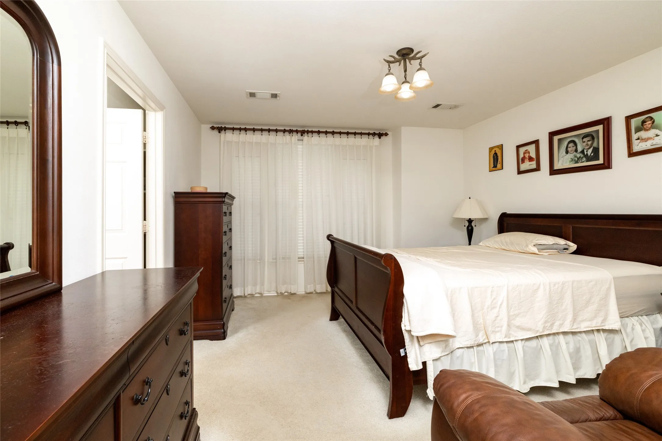 Single Family Residence For Sale in Tarrant County , 4413 Chaparral Creek Drive, Fort Worth, Texas 76123, 4 Bedroom, 3 Bathroom, 2 Garage spaces, 2,147 Sqft, built in 2005, mls#21402264, Real Estate Agent in Fort Worth, Homes For Sale in Tarrant county, Homes For Sale in Fort Worth, Realtor in Fort Worth Texas, Real Estate Brokerage Independent Realty Texas, Luminita Cordes Realtor