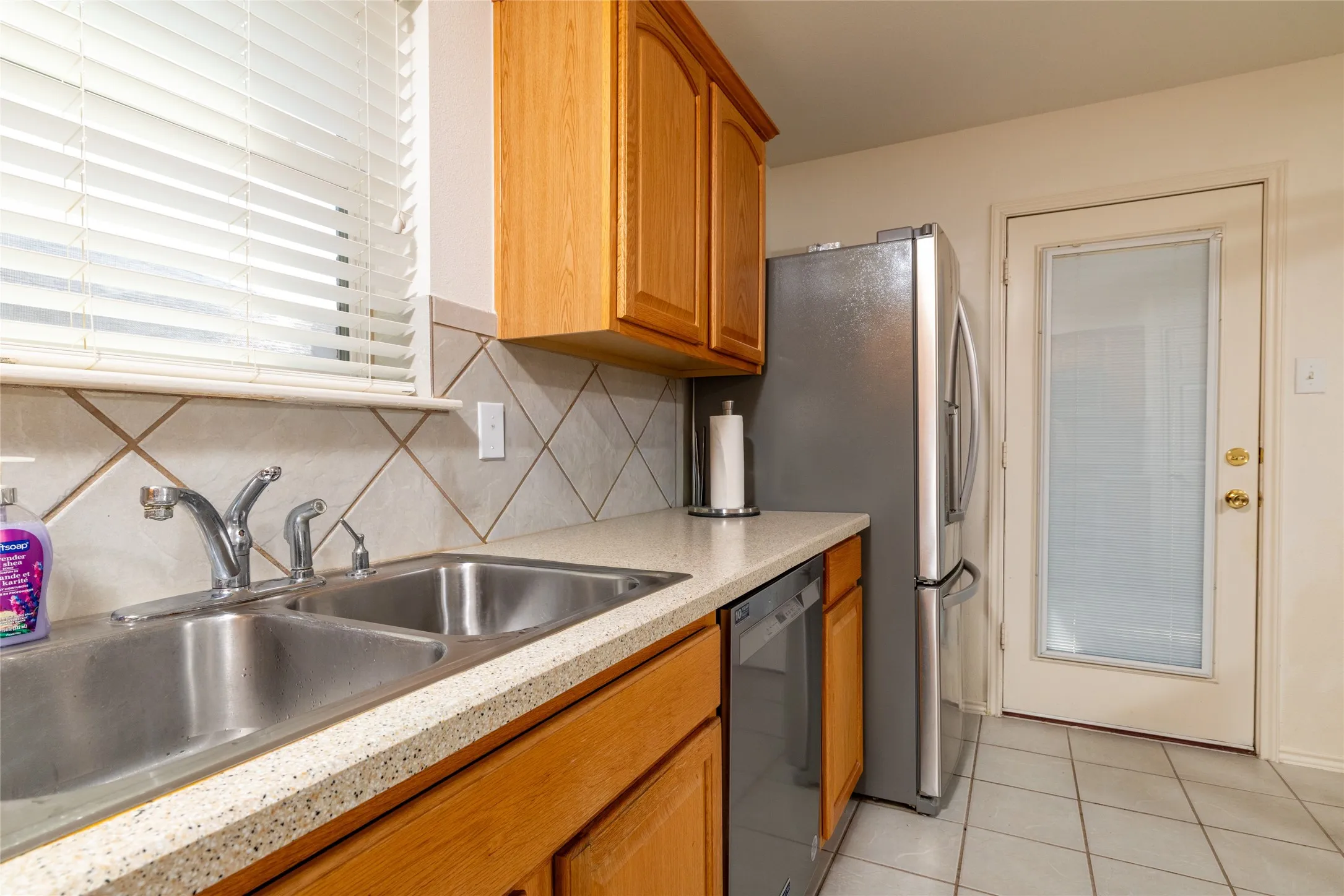 Single Family Residence For Sale in Tarrant County , 4413 Chaparral Creek Drive, Fort Worth, Texas 76123, 4 Bedroom, 3 Bathroom, 2 Garage spaces, 2,147 Sqft, built in 2005, mls#21402264, Real Estate Agent in Fort Worth, Homes For Sale in Tarrant county, Homes For Sale in Fort Worth, Realtor in Fort Worth Texas, Real Estate Brokerage Independent Realty Texas, Luminita Cordes Realtor