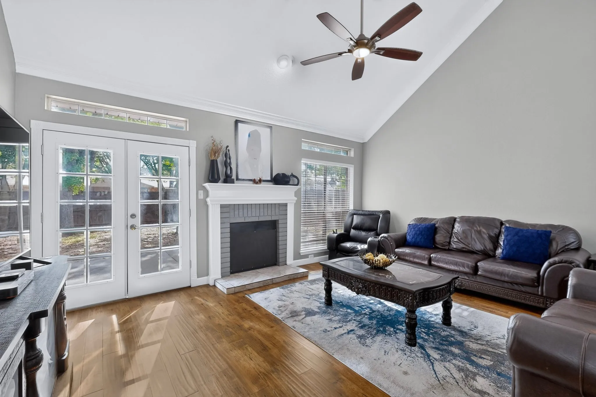 Single Family Residence For Sale in Tarrant County , 2600 Juniper Drive, Euless, Texas 76039, 4 Bedroom, 3 Bathroom, 1 Garage spaces, 2,374 Sqft, built in 1990, mls#21402393, Real Estate Agent in Euless, Homes For Sale in Tarrant county, Homes For Sale in Euless, Realtor in Euless Texas, Real Estate Brokerage Independent Realty Texas, Luminita Cordes Realtor